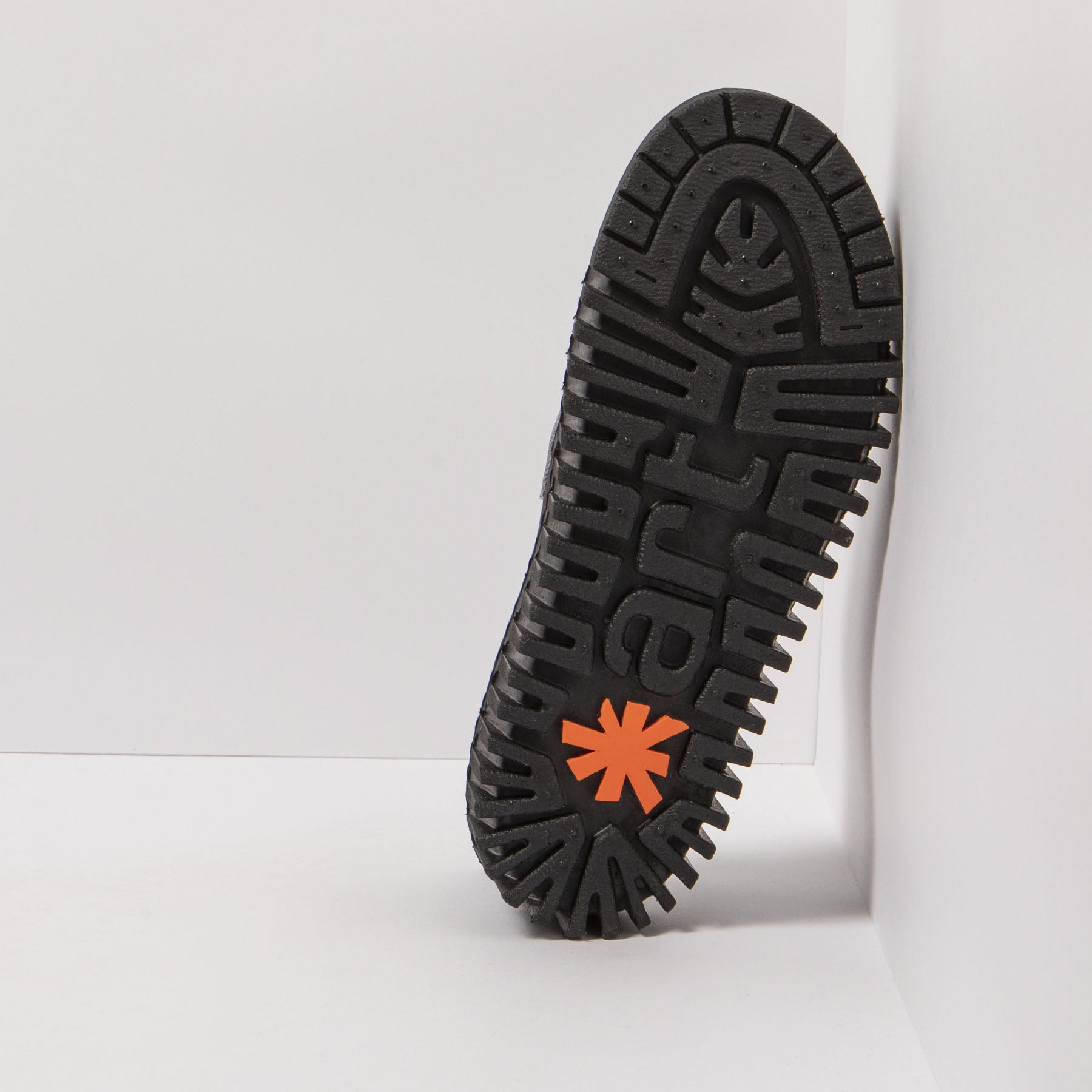 gid://shopify/Product/15785721037132_6