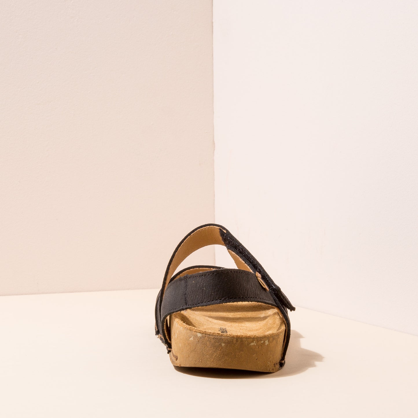 gid://shopify/Product/15700060406092_5