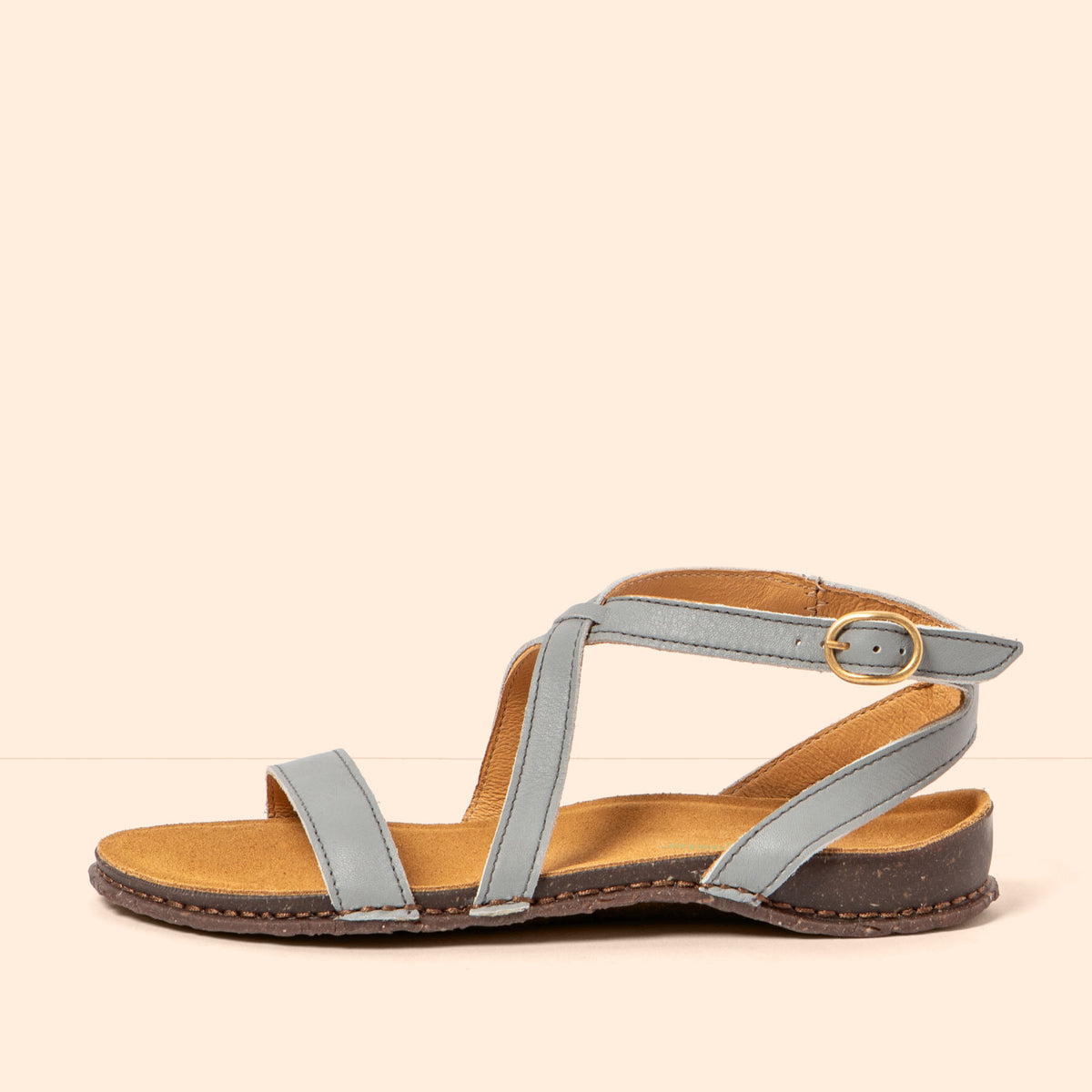 gid://shopify/Product/16124779725132_1