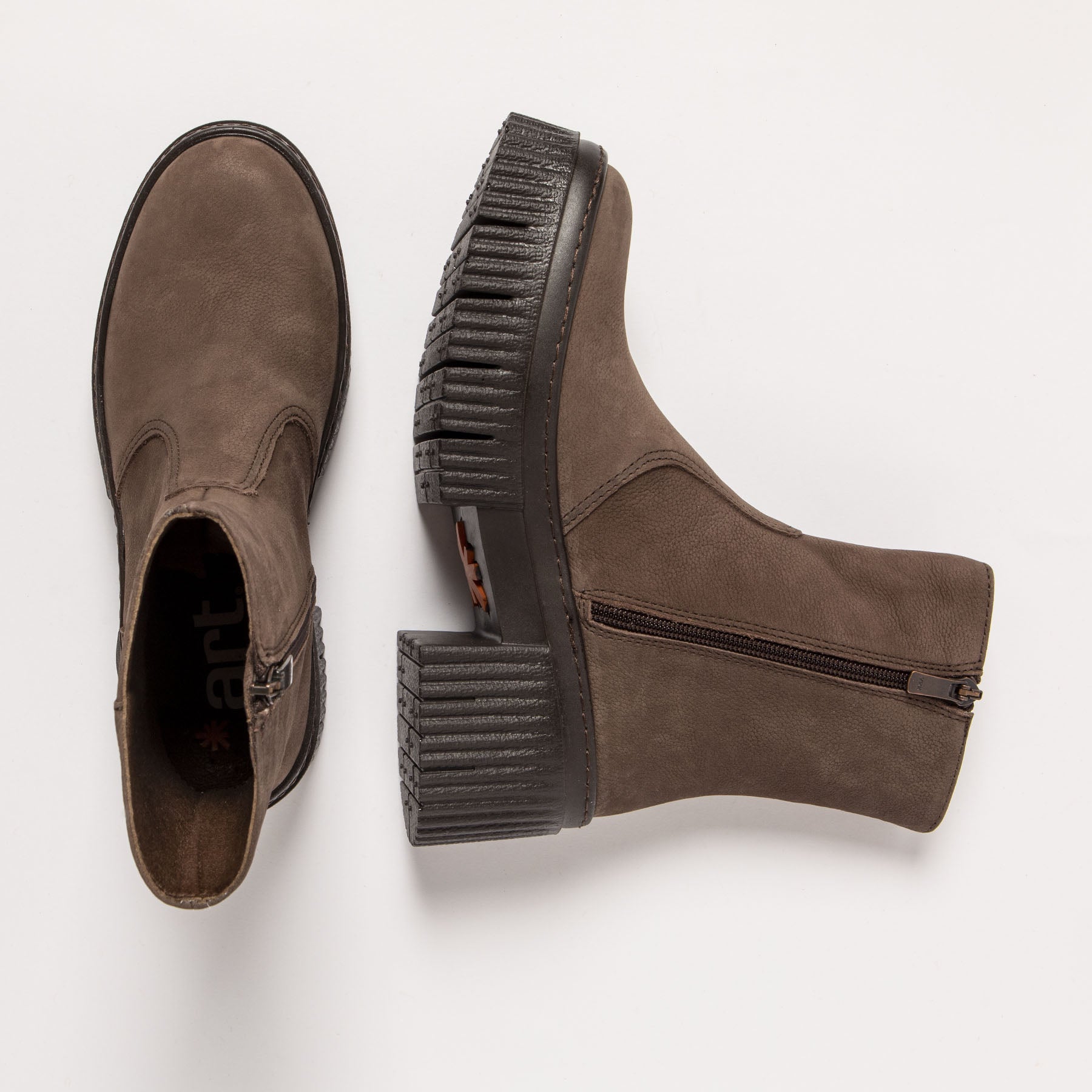 gid://shopify/Product/15785706848588_7