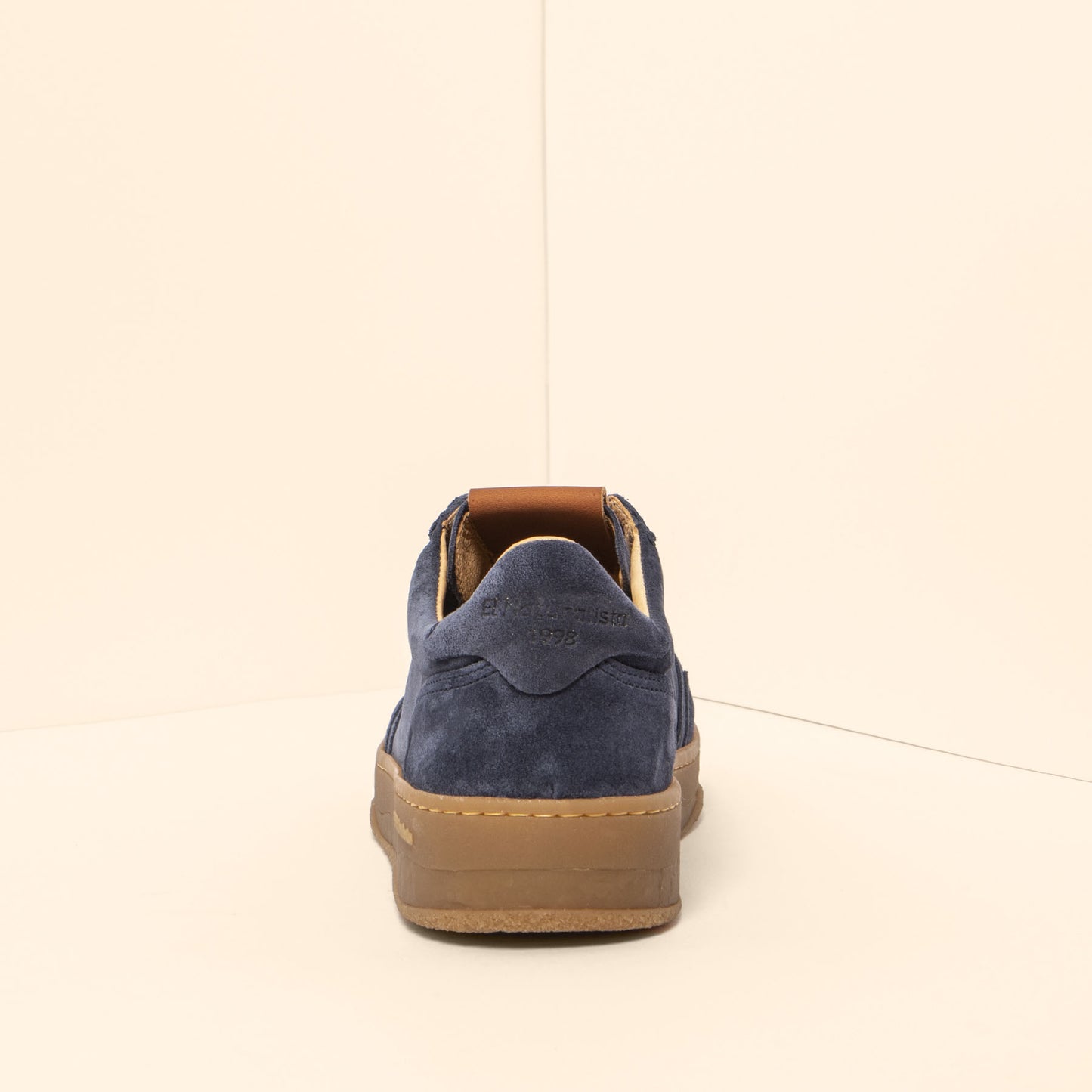 gid://shopify/Product/15700105101644_8