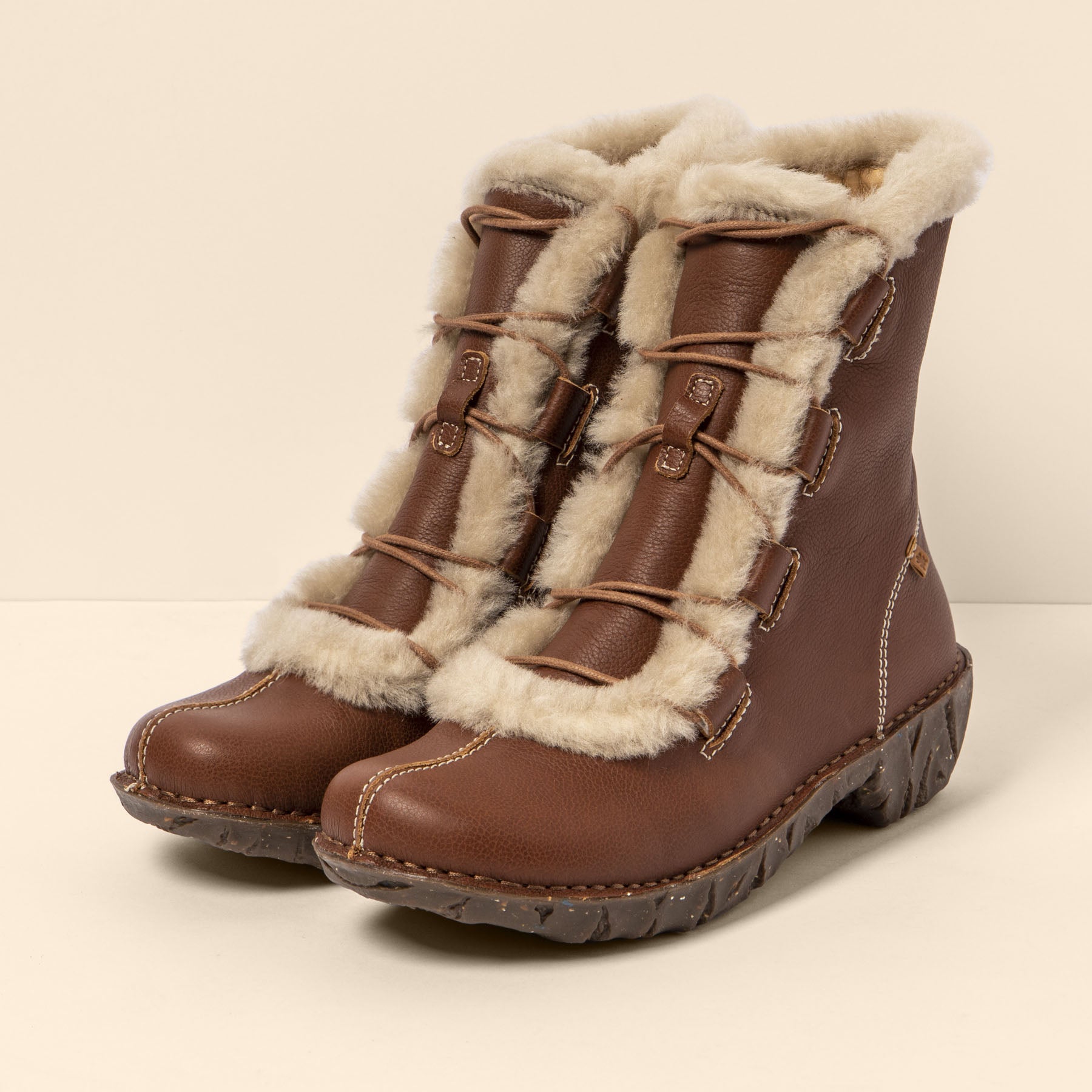 gid://shopify/Product/15699965378892_5