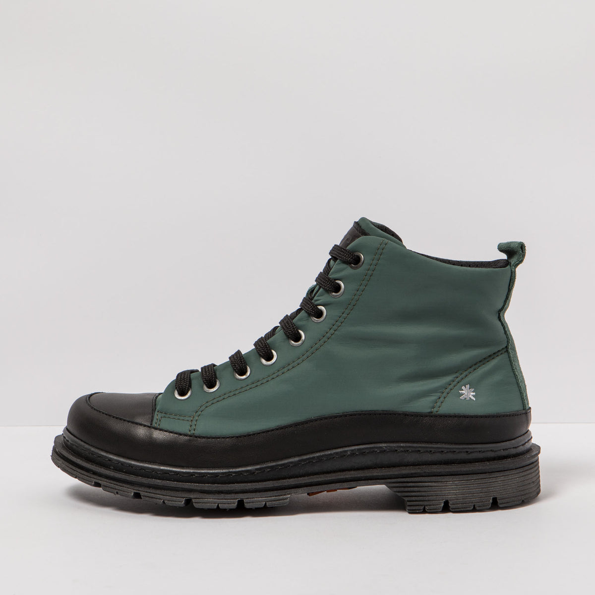 gid://shopify/Product/16171584684364_4