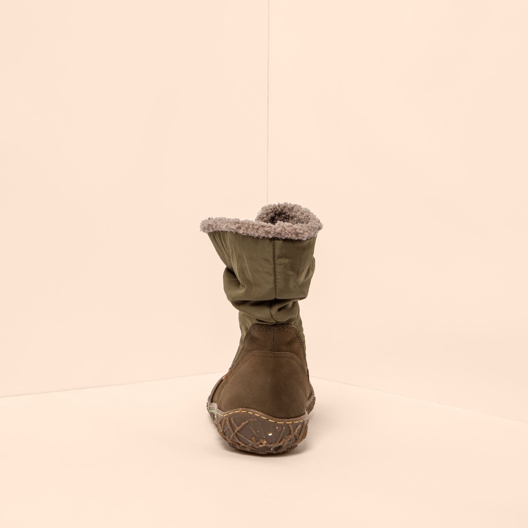 gid://shopify/Product/15700893499724_5