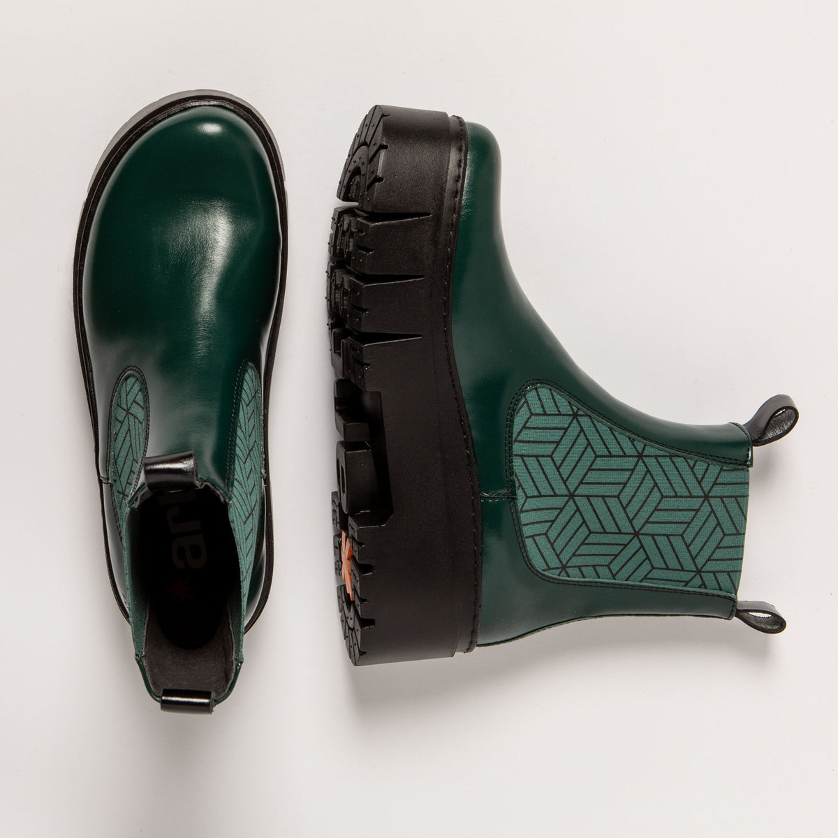 gid://shopify/Product/16172596625740_4