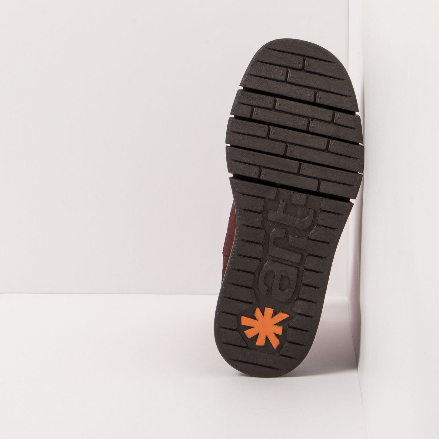 gid://shopify/Product/15785700032844_6