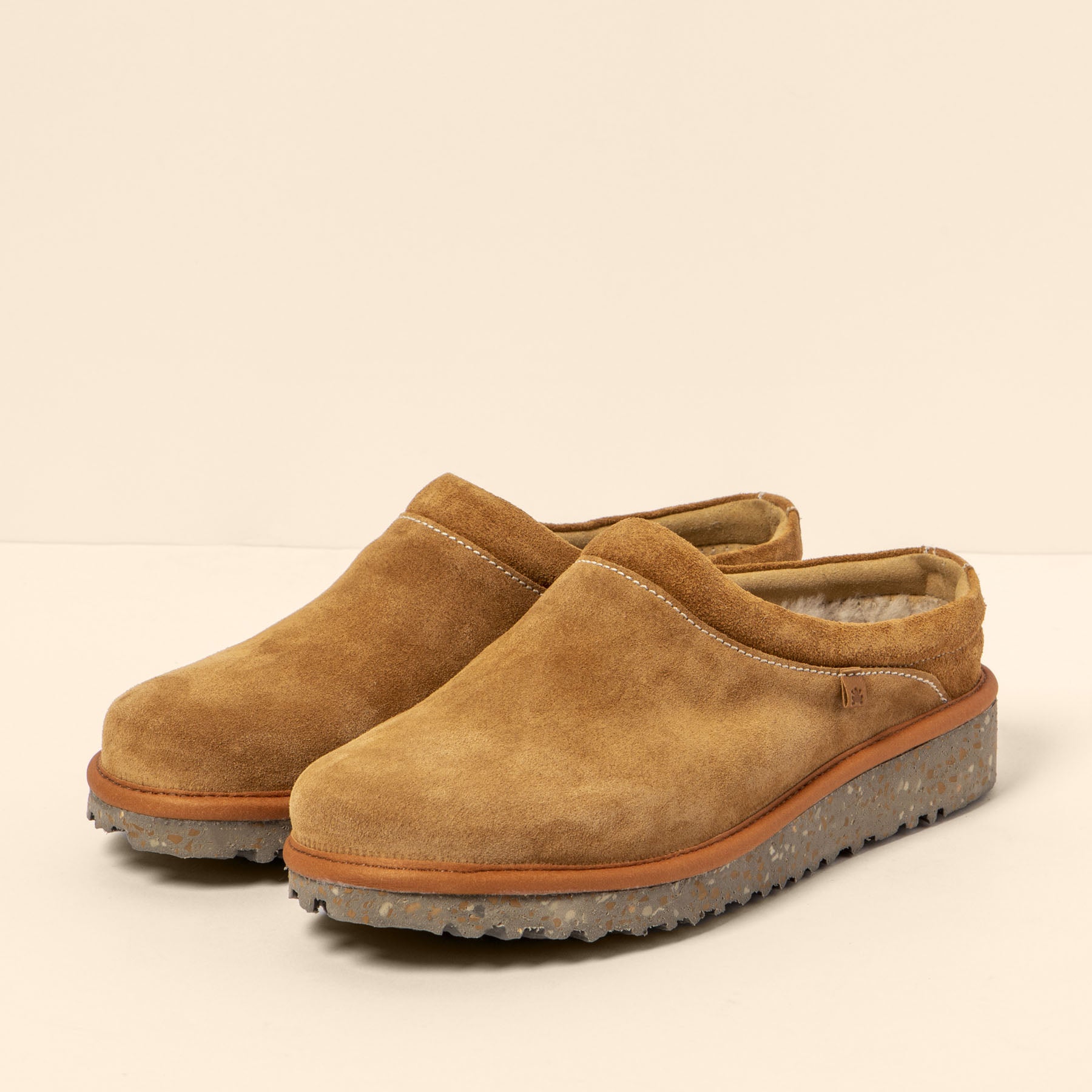 gid://shopify/Product/15700032586060_2