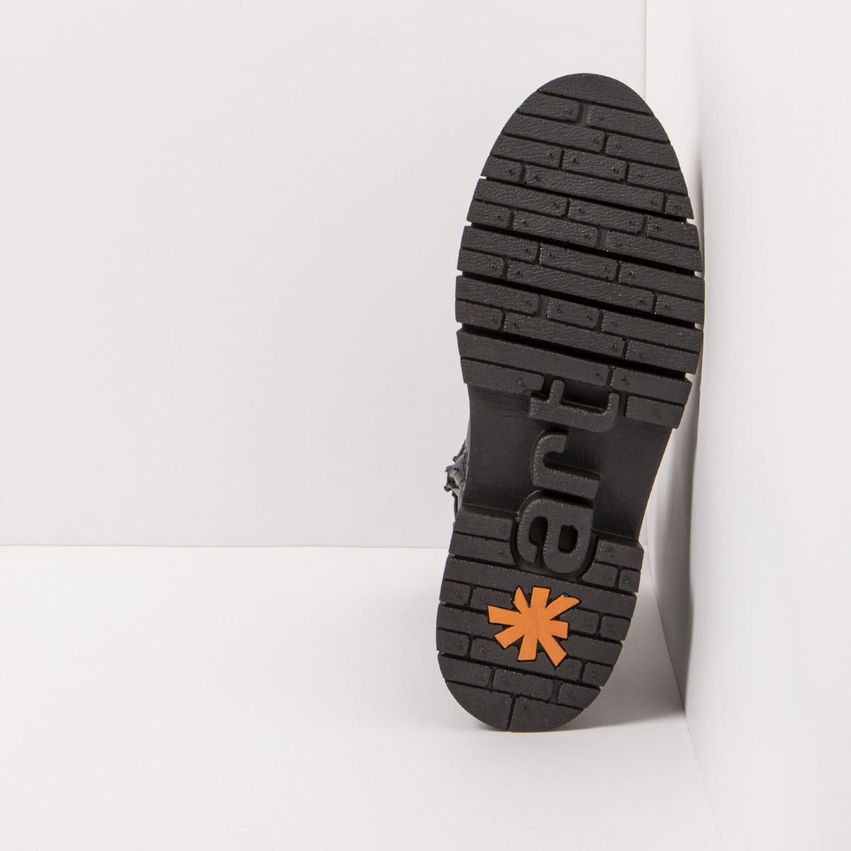 gid://shopify/Product/16171708350796_6
