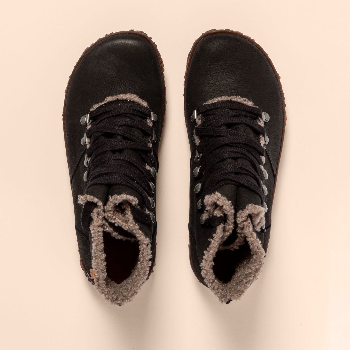 gid://shopify/Product/15700796113228_4