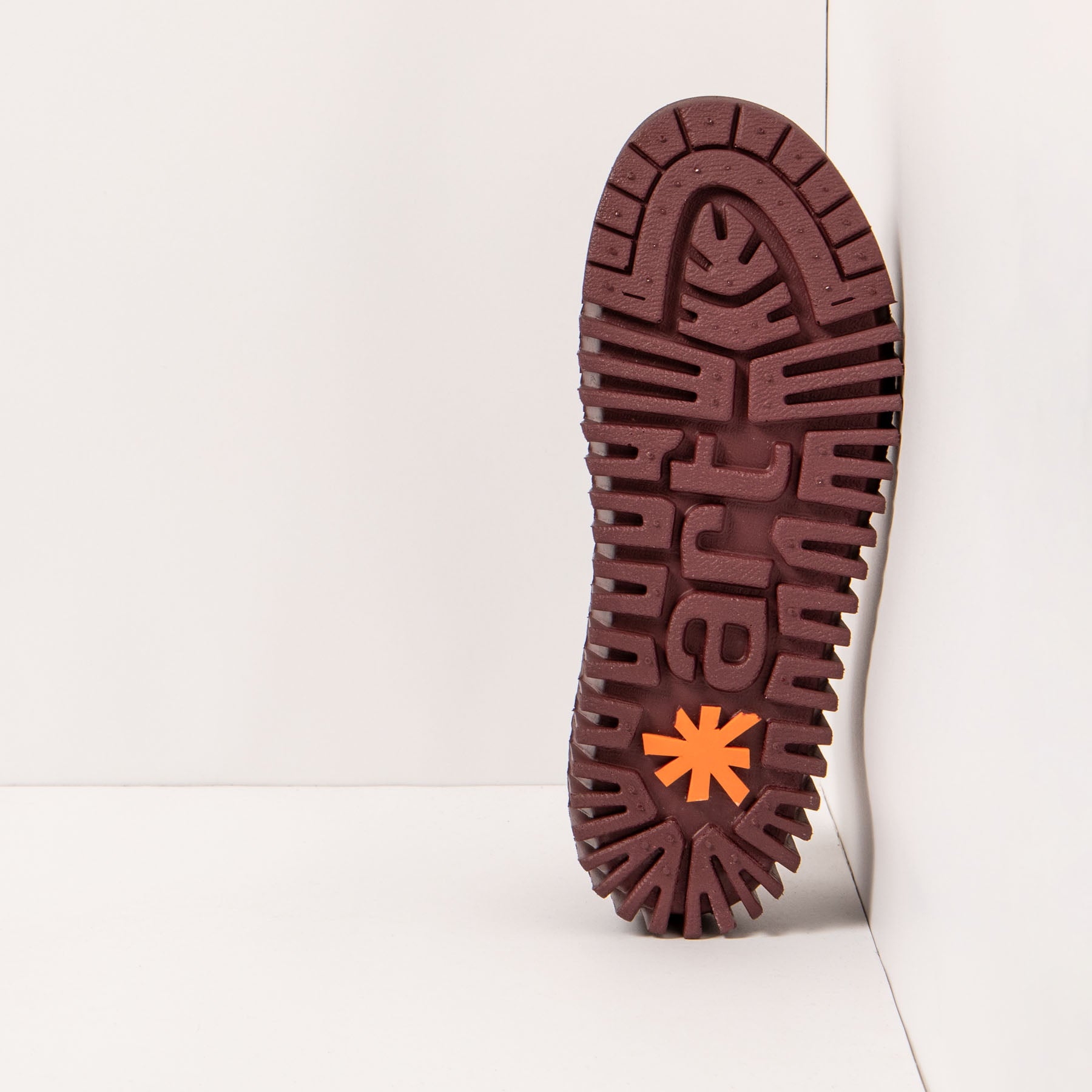 gid://shopify/Product/15785722216780_3