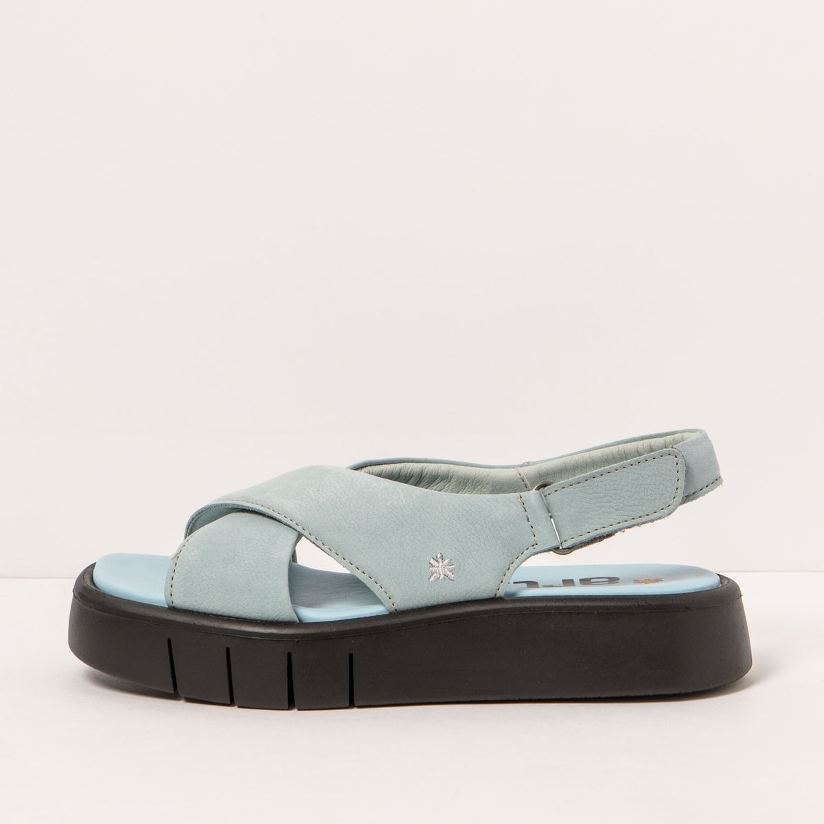 gid://shopify/Product/16172068274508_1