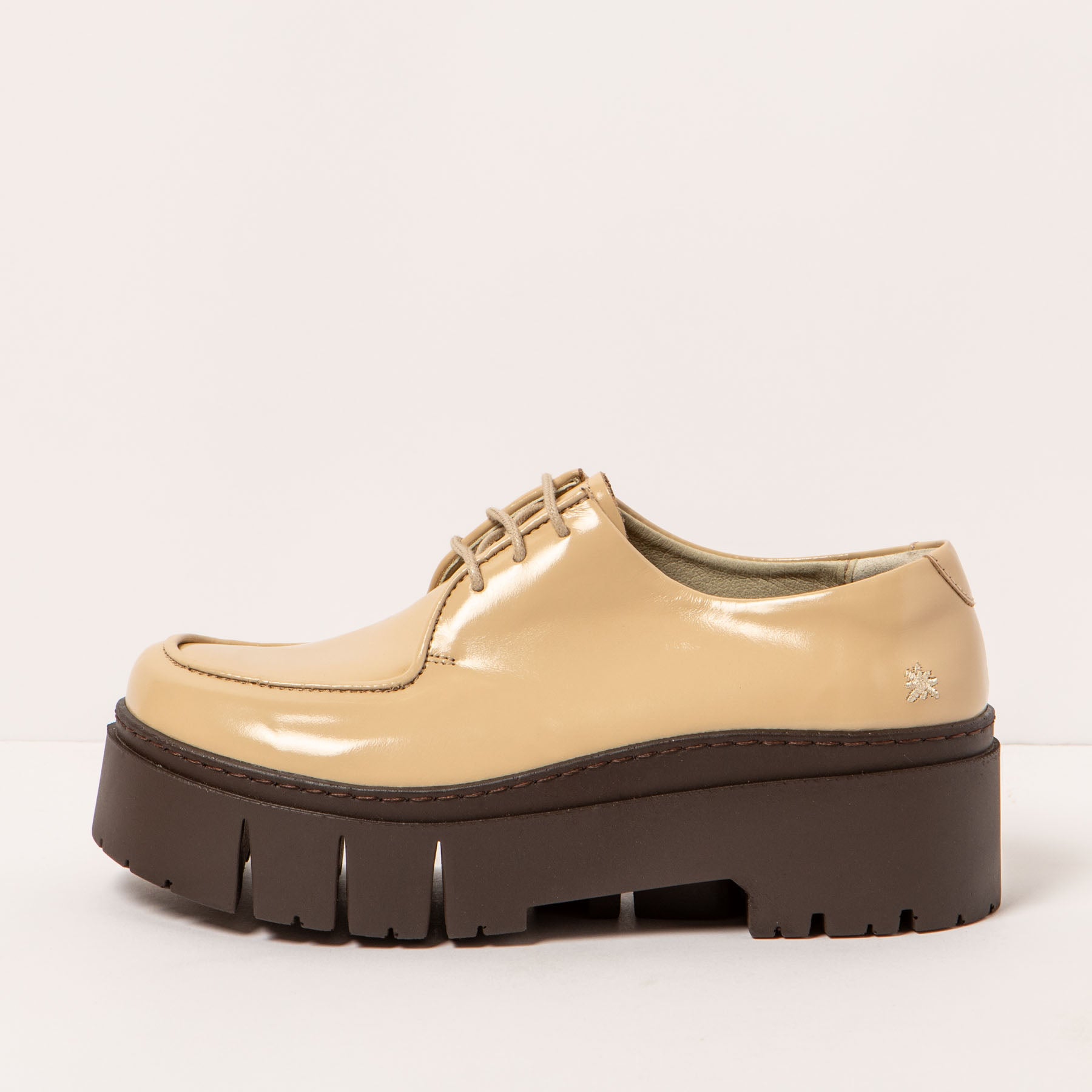 gid://shopify/Product/15694209843532_1