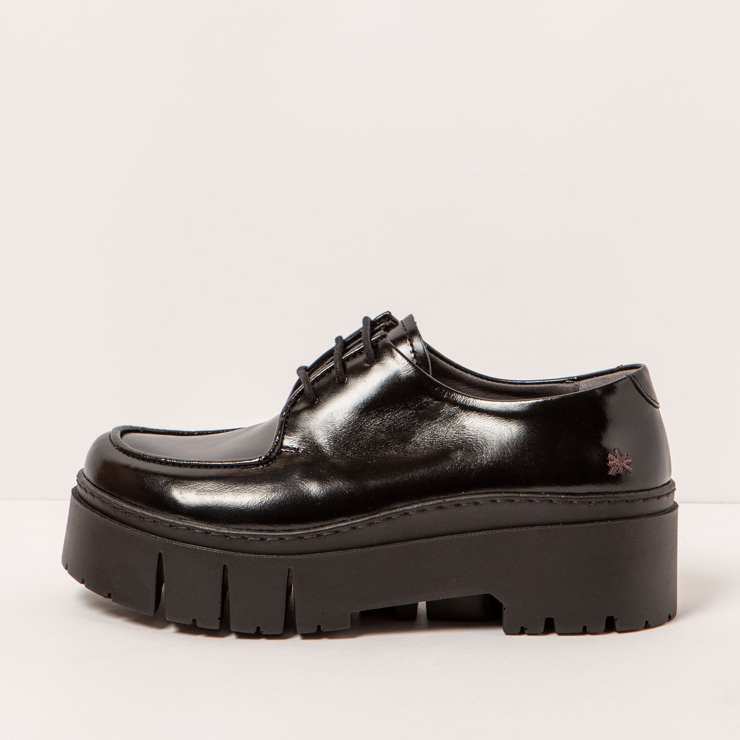 gid://shopify/Product/15694206632268_1