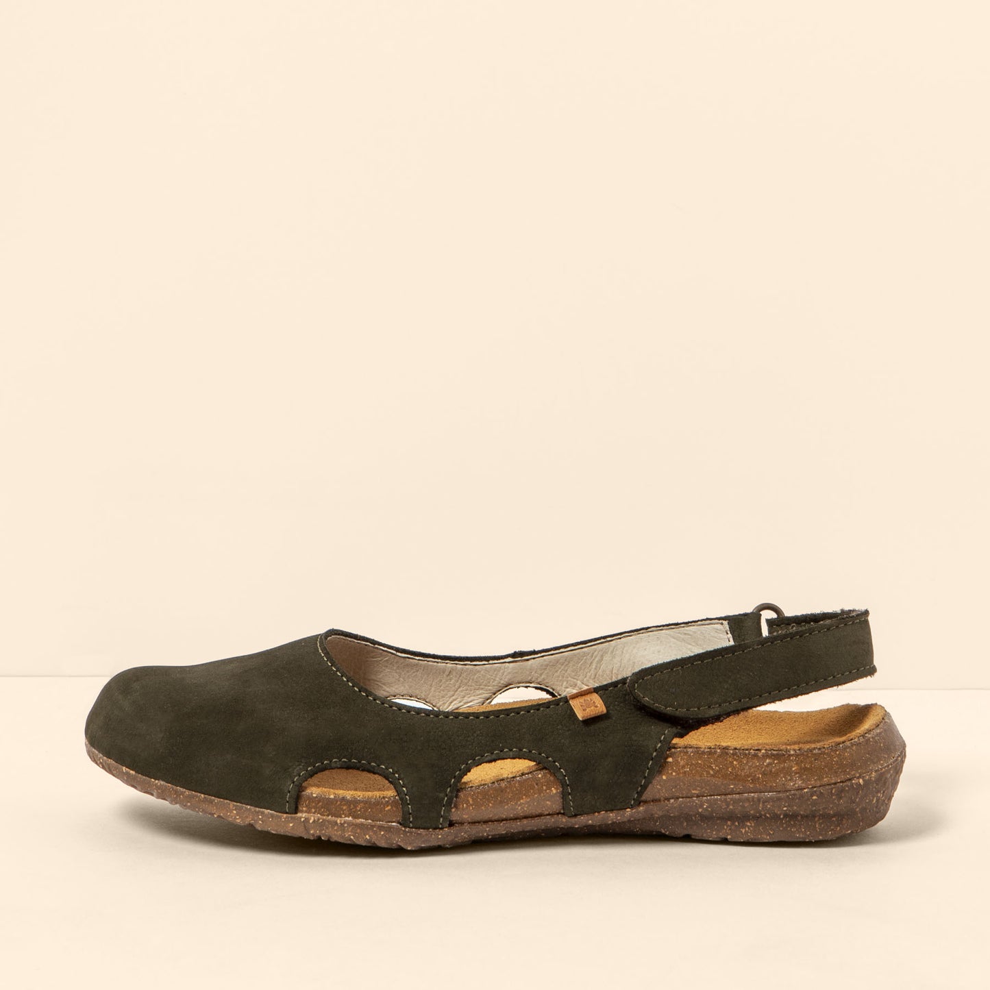 gid://shopify/Product/15700690239820_1