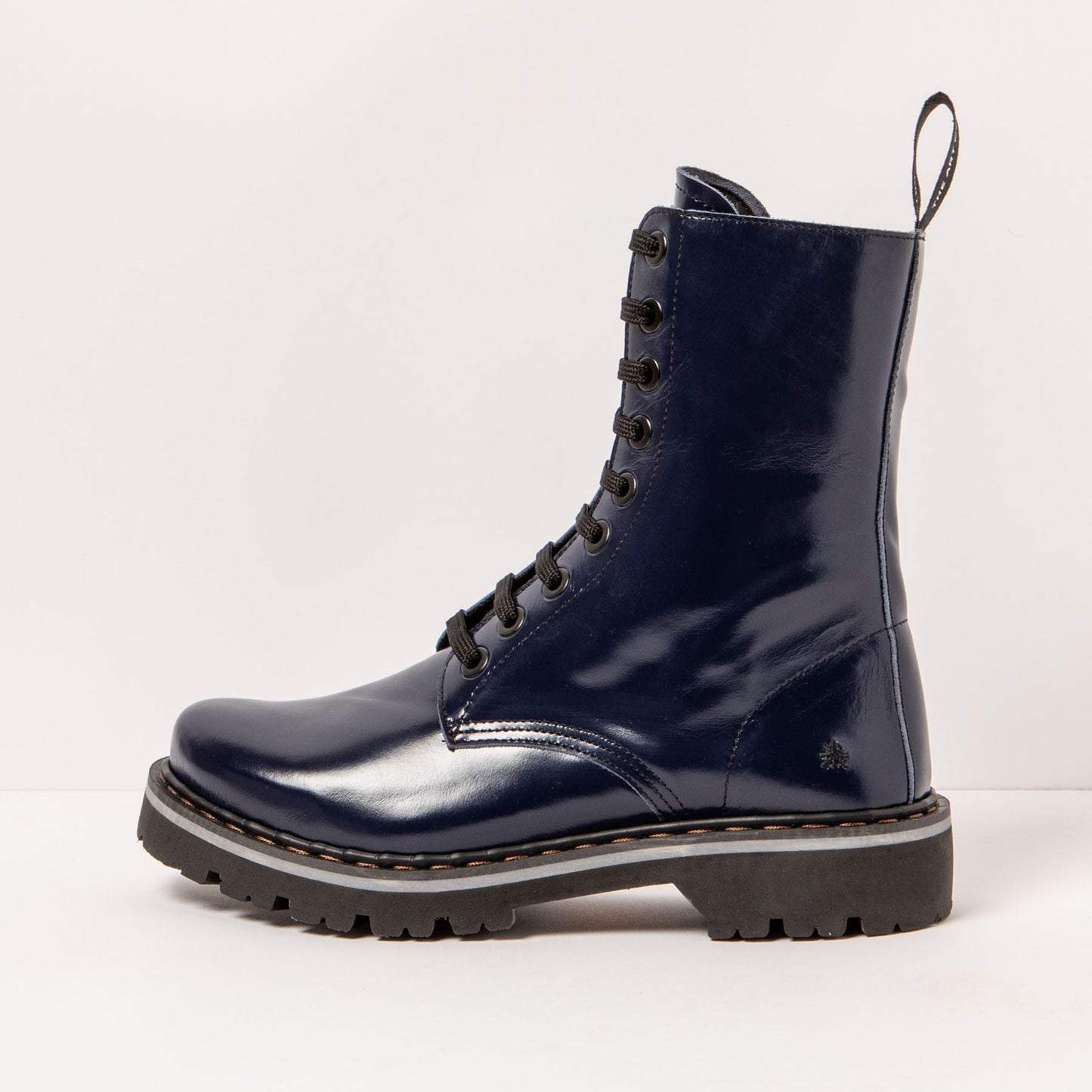 gid://shopify/Product/15693725466956_1