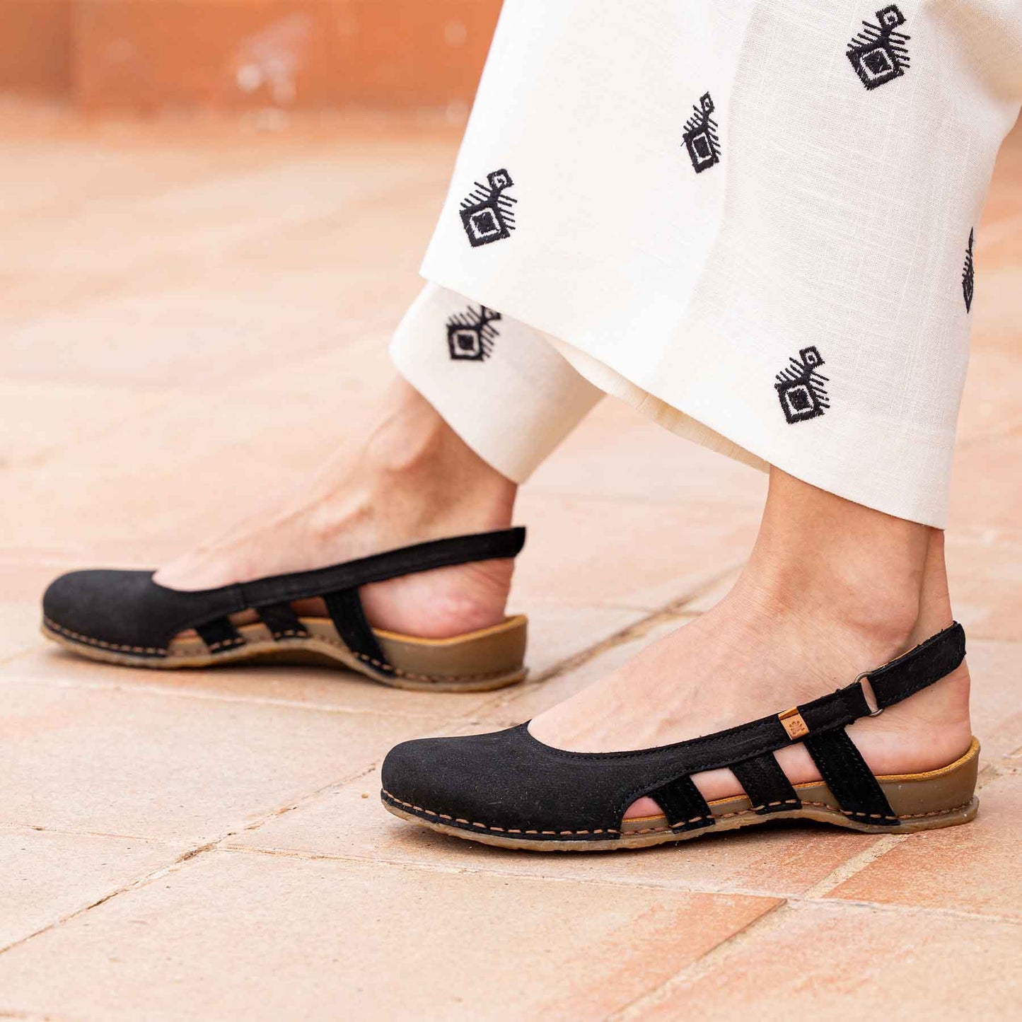 gid://shopify/Product/15700528890188_6