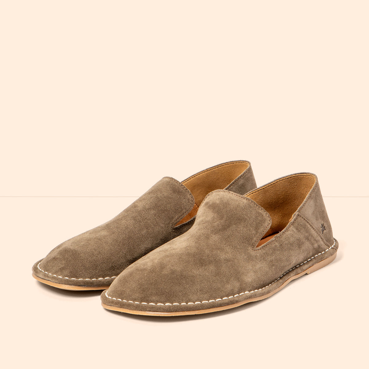 gid://shopify/Product/16124873670988_2