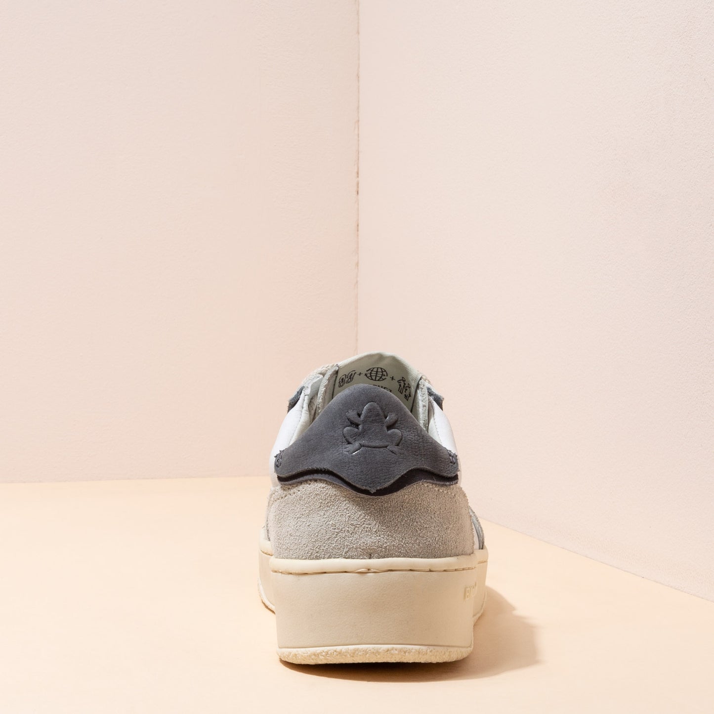 gid://shopify/Product/15700094648652_8