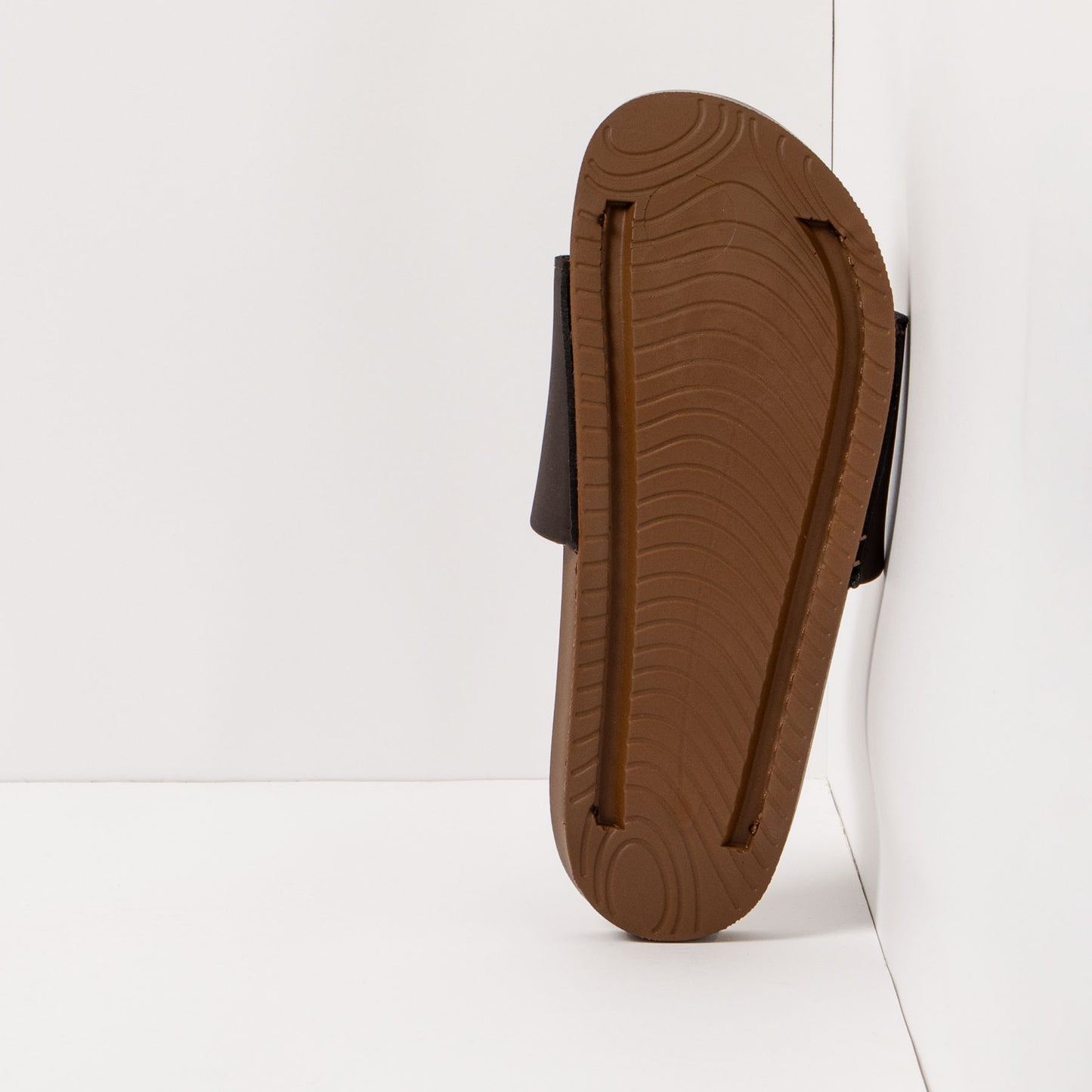 gid://shopify/Product/15693618905420_3