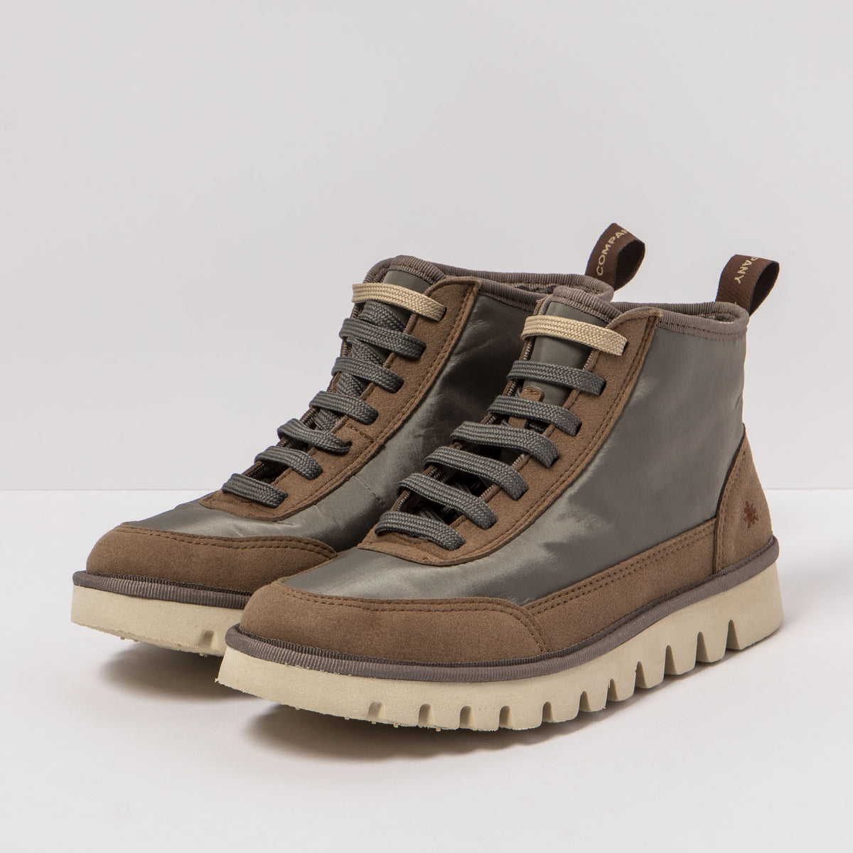 gid://shopify/Product/16171349311820_2