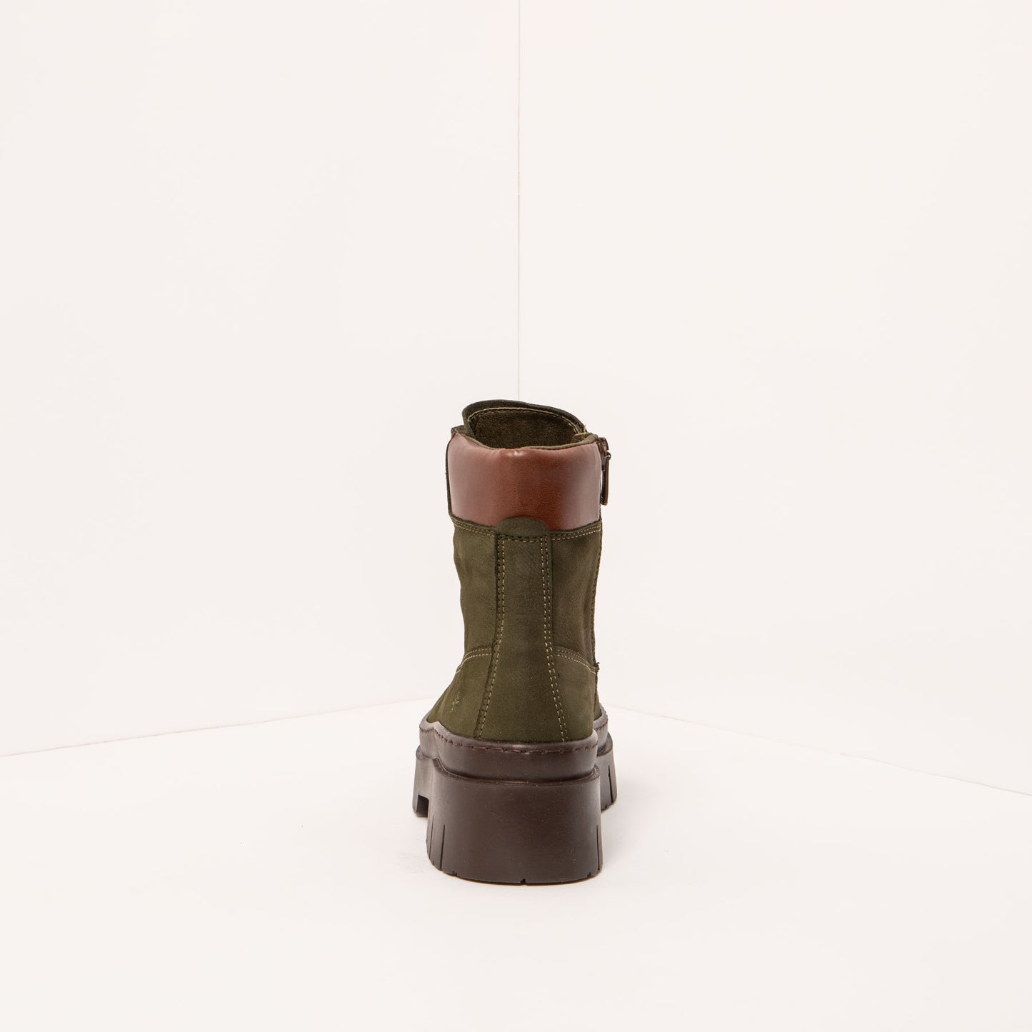 gid://shopify/Product/15694348026188_5