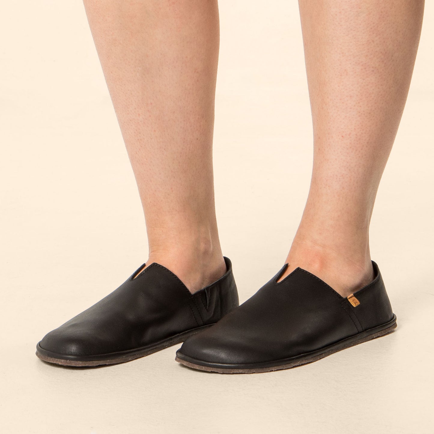 gid://shopify/Product/15700414071116_2