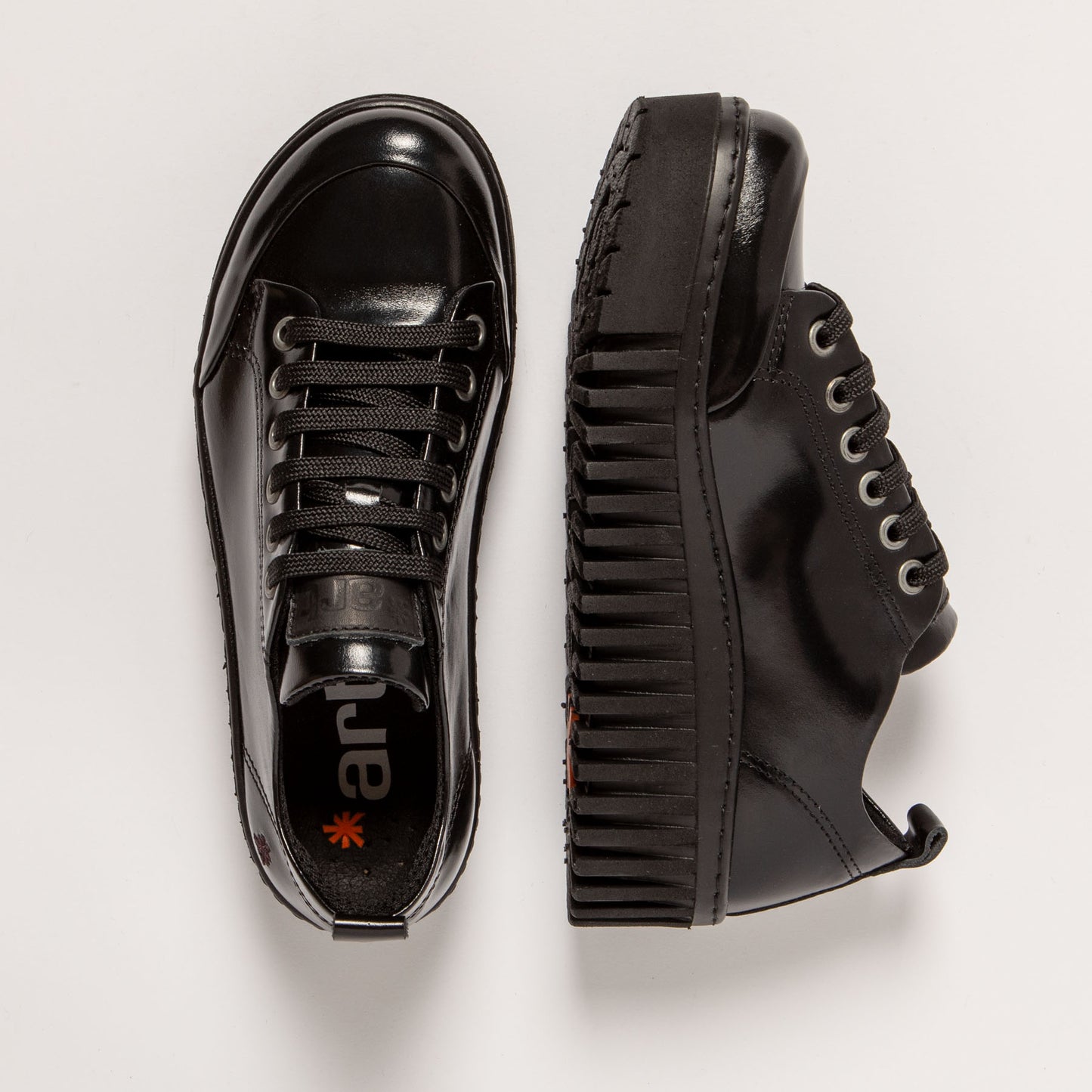gid://shopify/Product/15694080082252_4