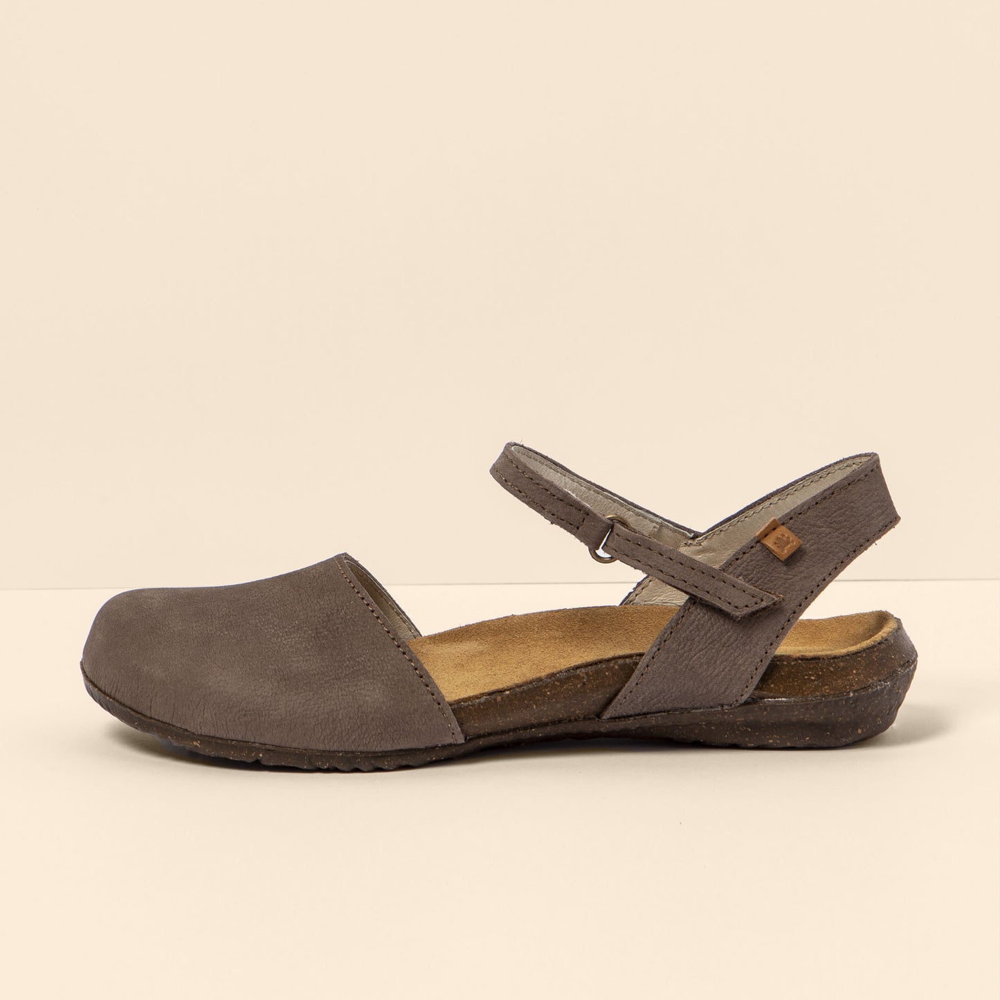 gid://shopify/Product/15700235747660_4