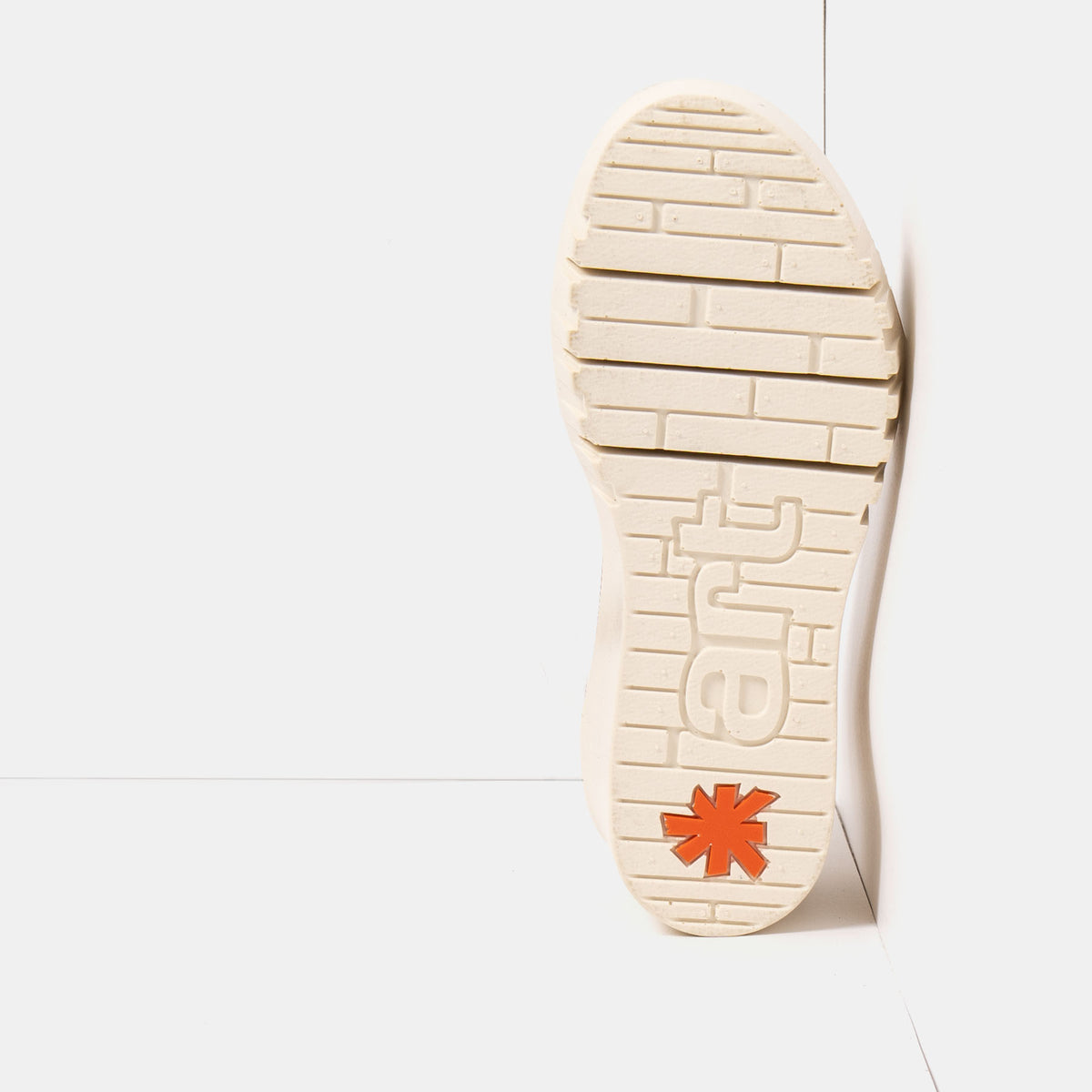 gid://shopify/Product/16173104759116_3
