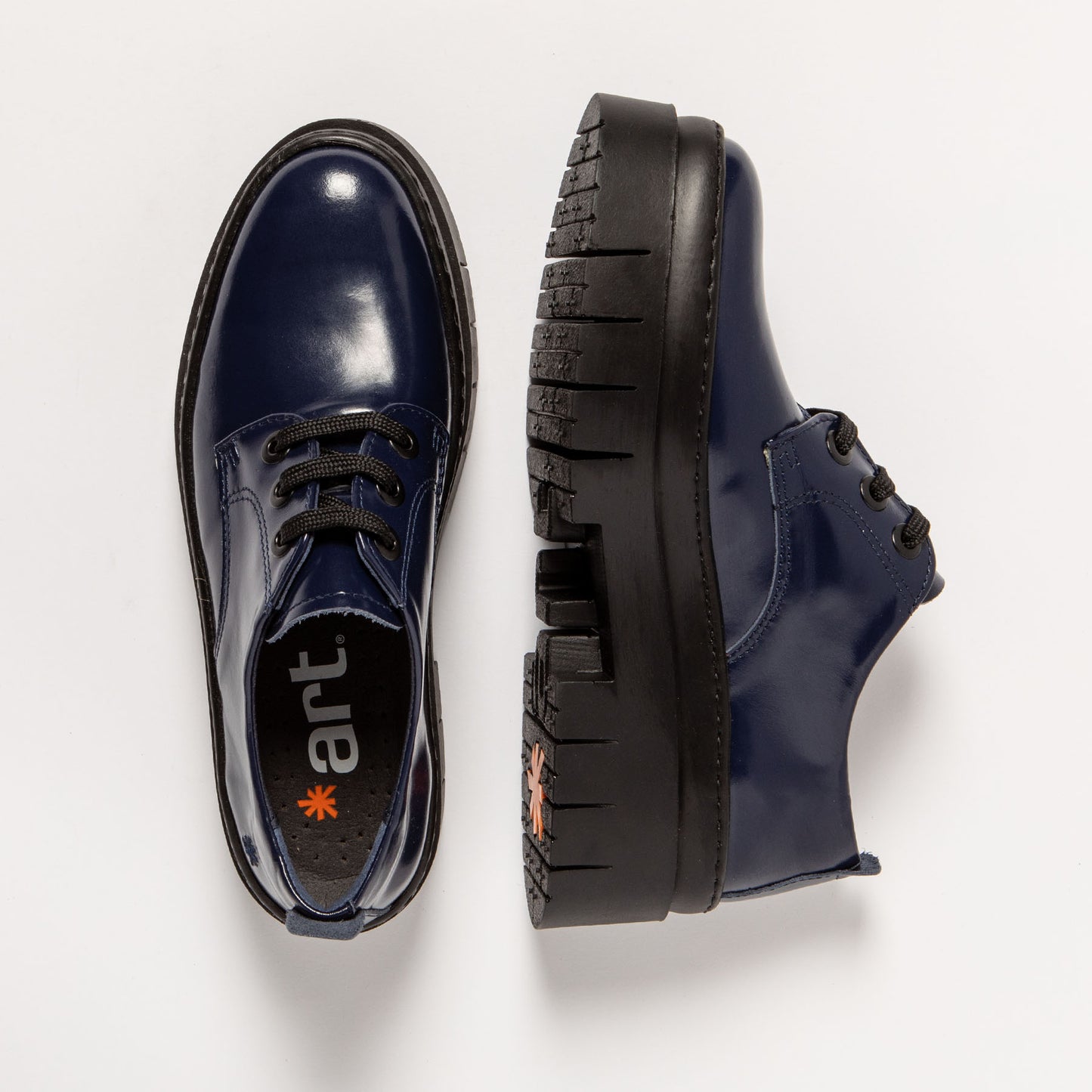 gid://shopify/Product/15694341538124_4