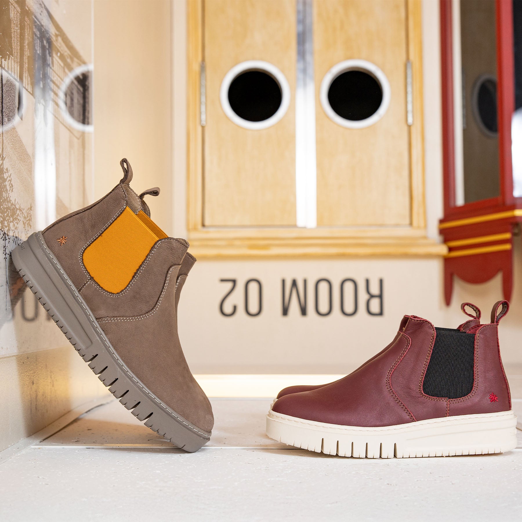 gid://shopify/Product/15694239760716_7