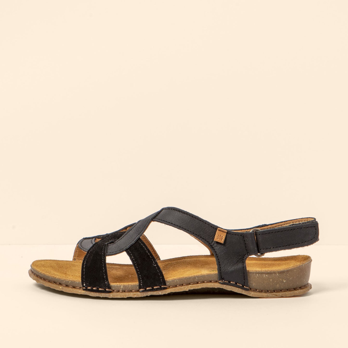 gid://shopify/Product/15700087669068_1