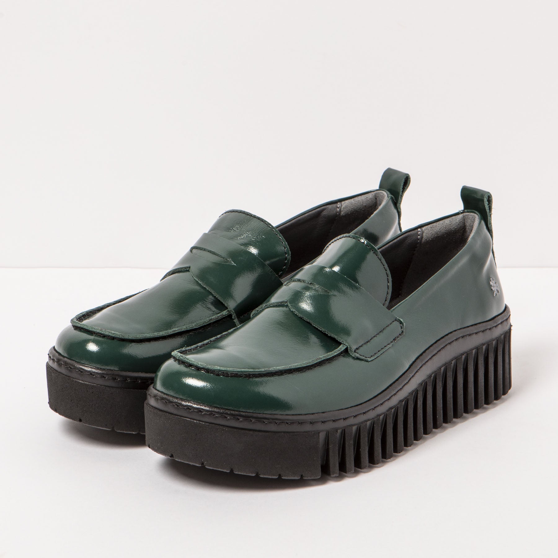 gid://shopify/Product/15785720742220_5
