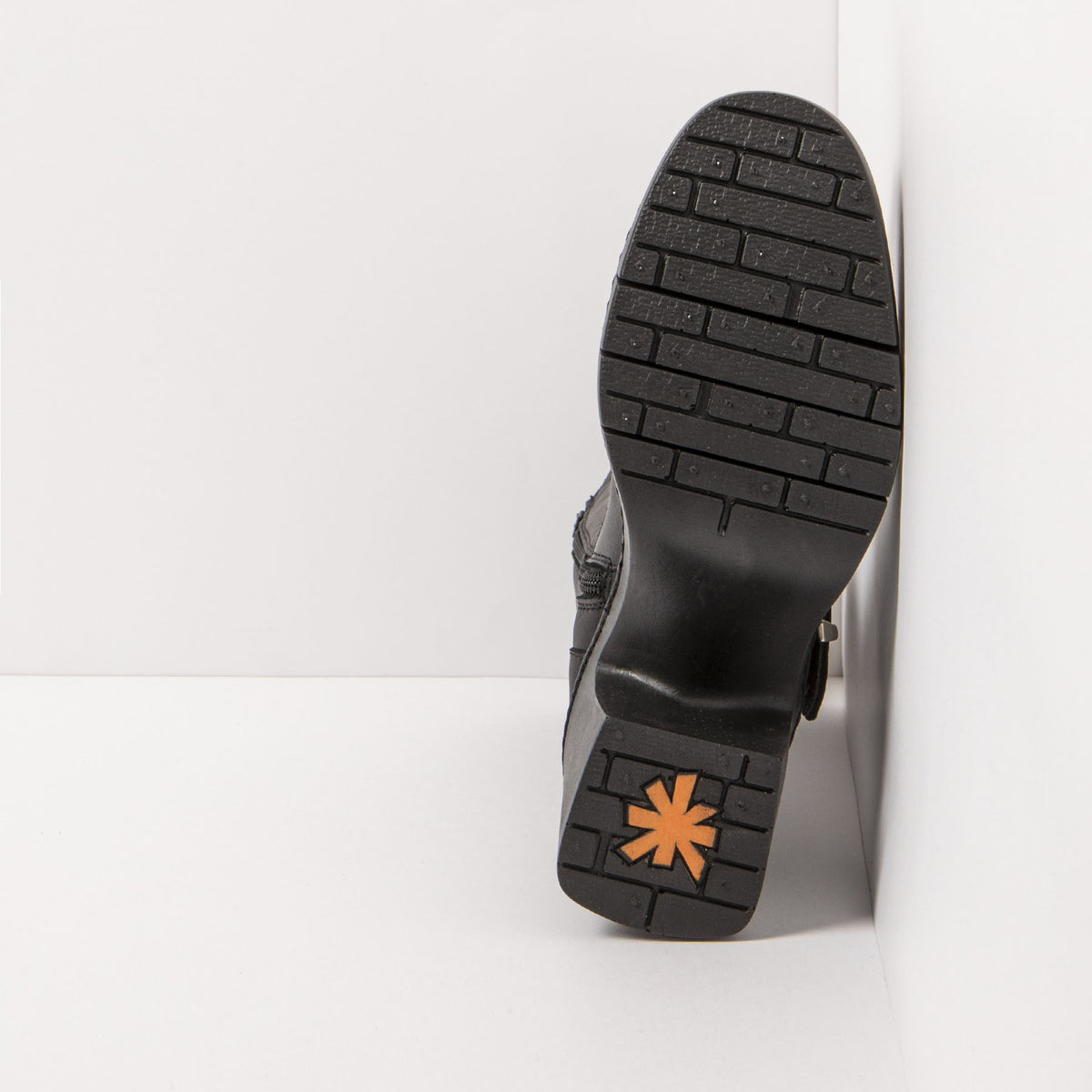gid://shopify/Product/16171423269196_6