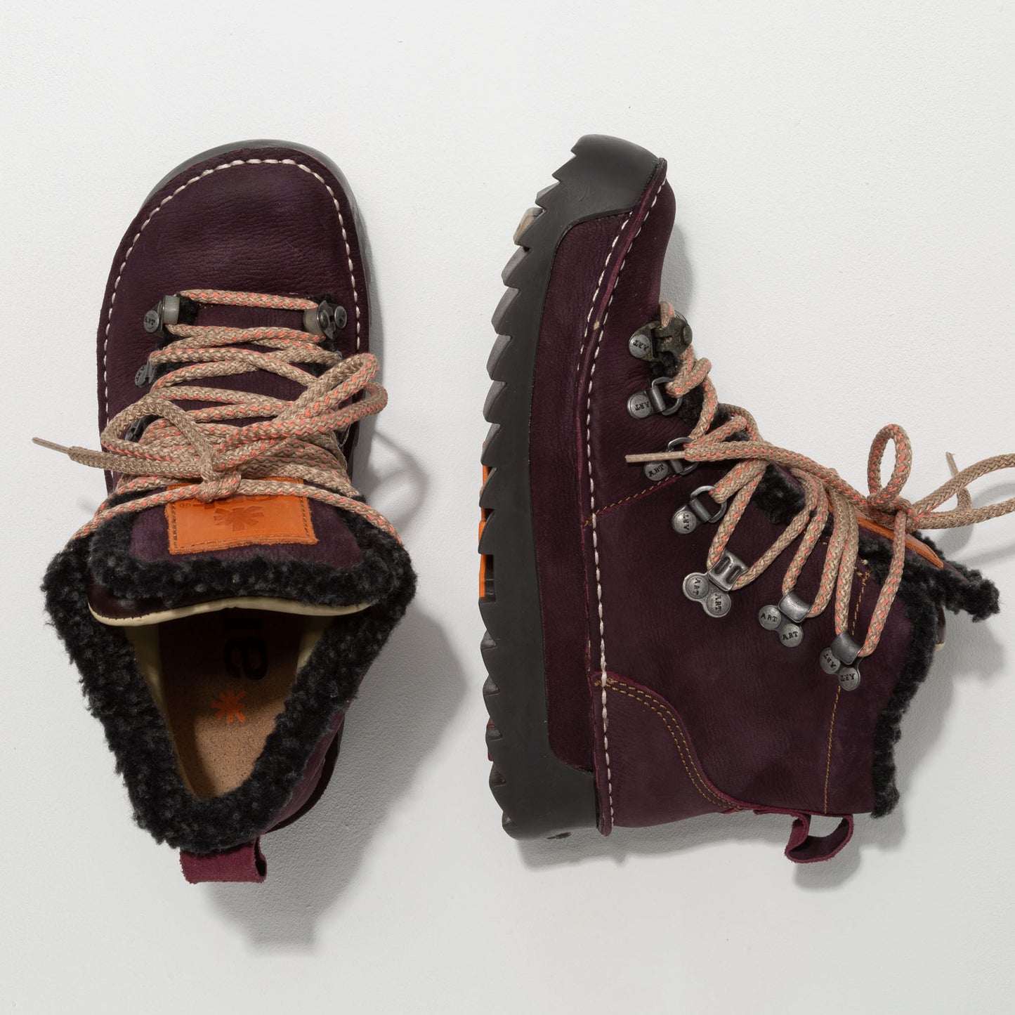 gid://shopify/Product/15785675686220_4