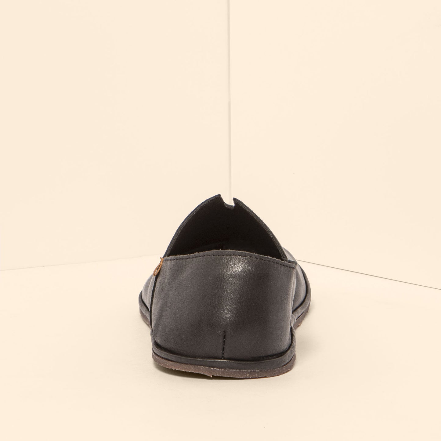 gid://shopify/Product/15700414071116_5