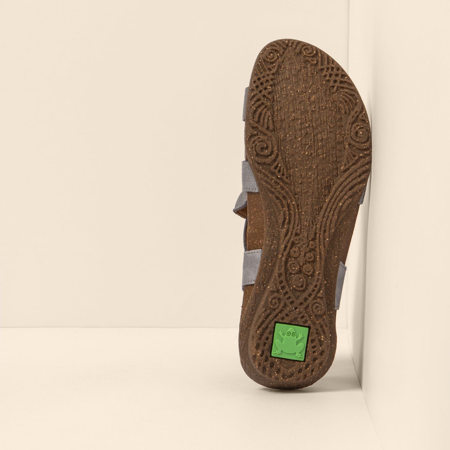 gid://shopify/Product/15700341260620_3