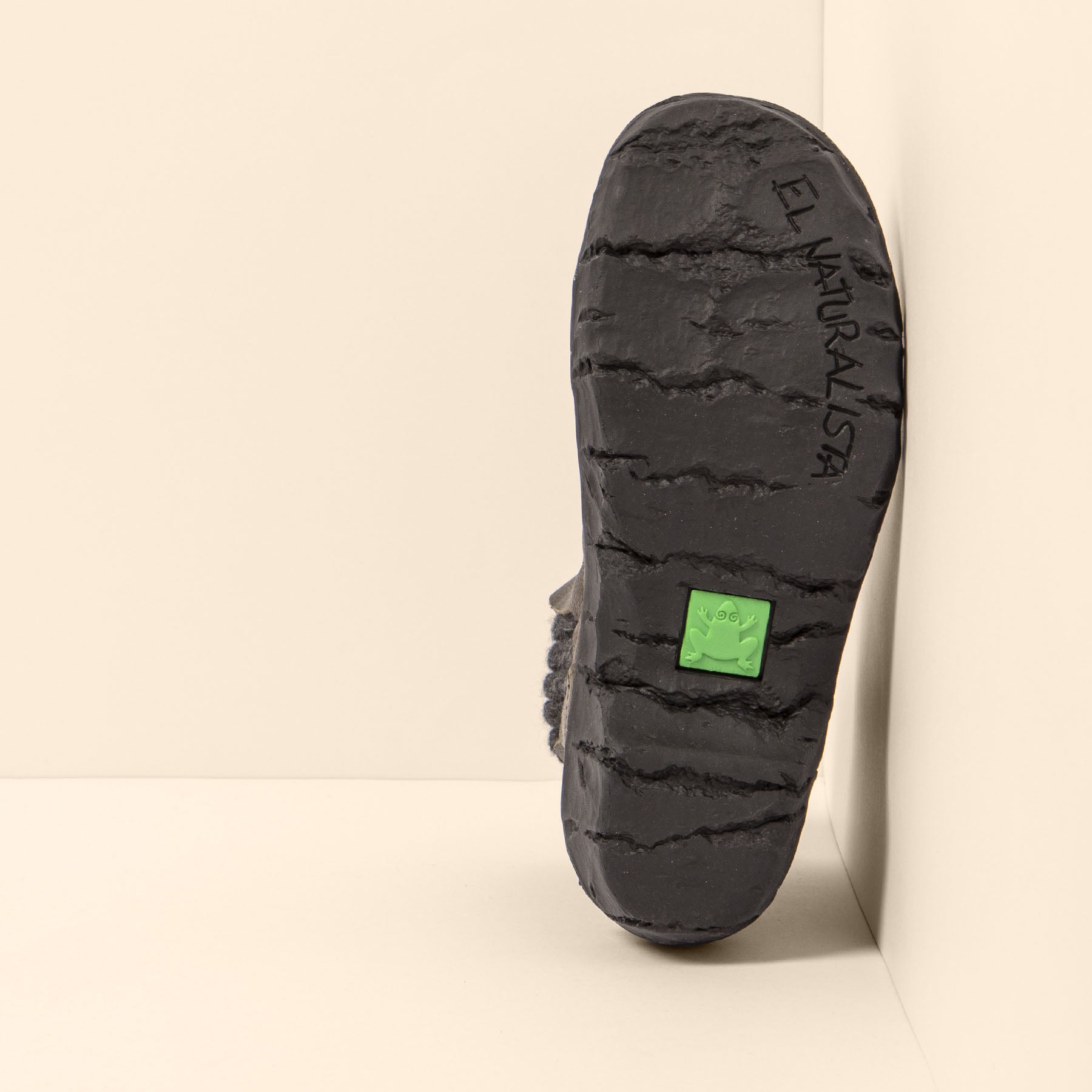gid://shopify/Product/15700298531148_6