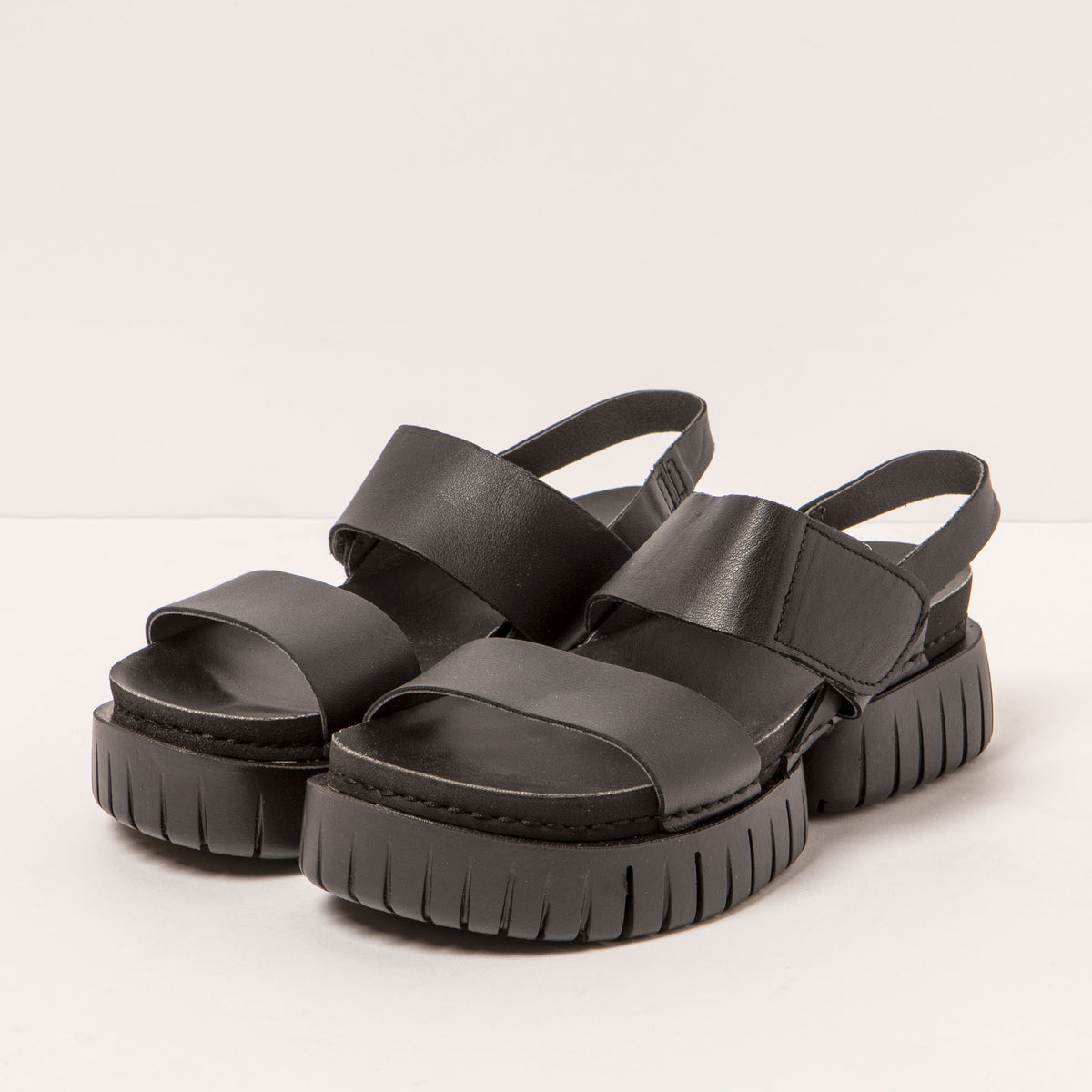 gid://shopify/Product/16172079186252_2