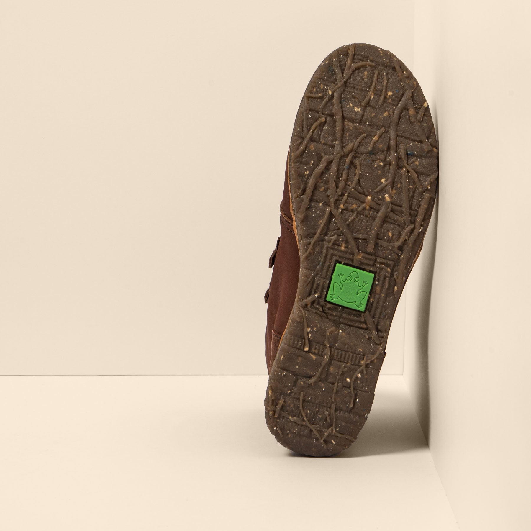 gid://shopify/Product/15699995951436_3