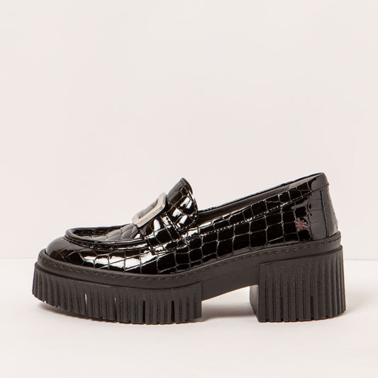 gid://shopify/Product/15693870498124_1