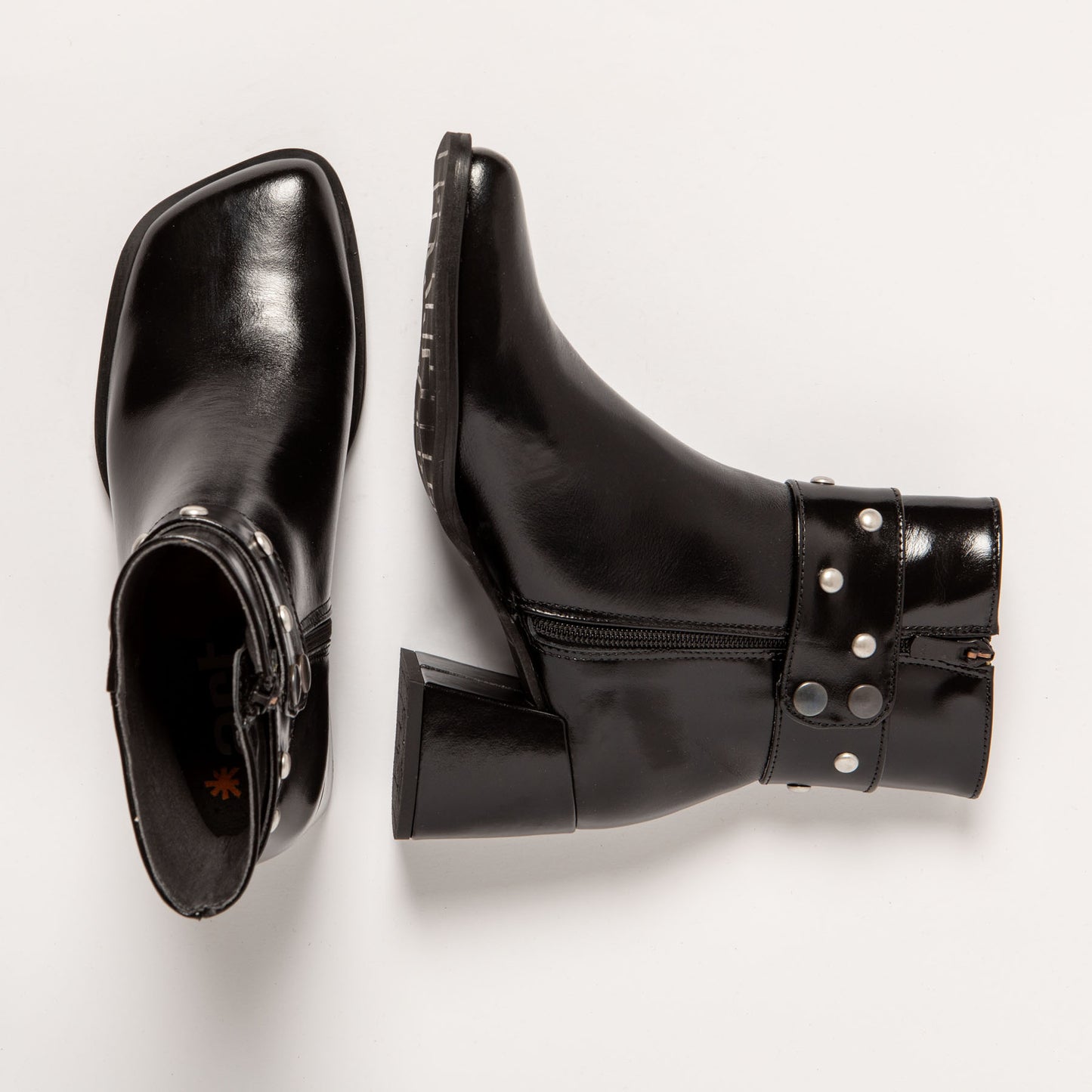 gid://shopify/Product/15694188675404_4