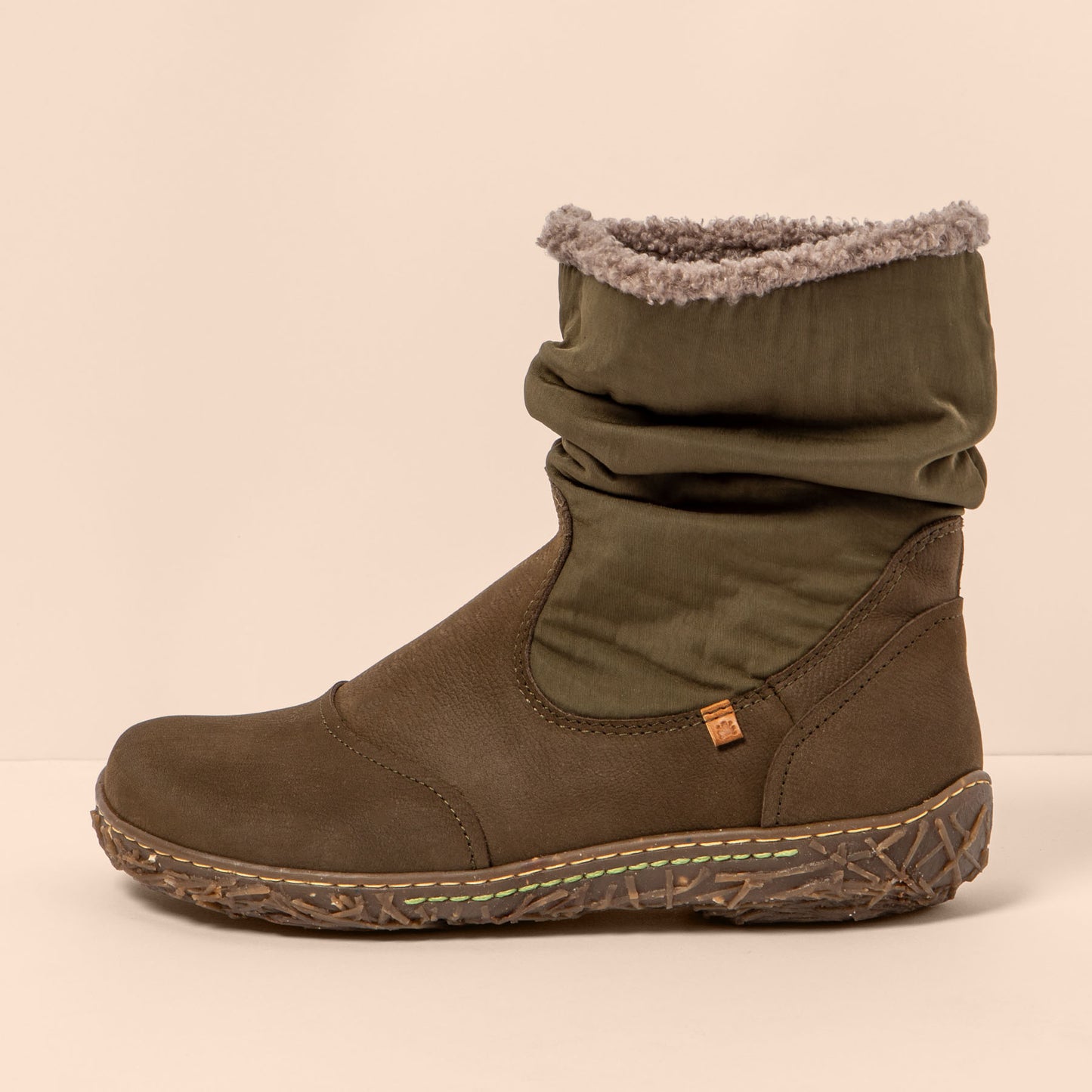 gid://shopify/Product/15700893499724_1