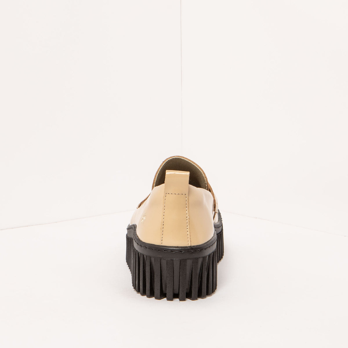 gid://shopify/Product/16172419449164_5