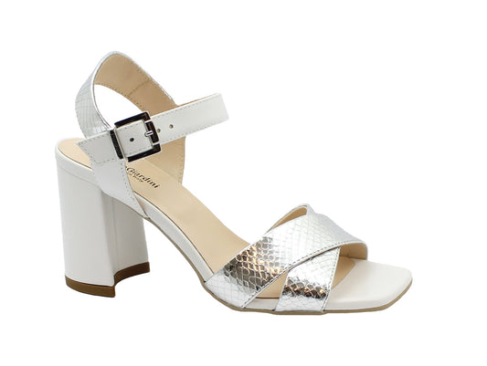 gid://shopify/Product/15739669807436_1