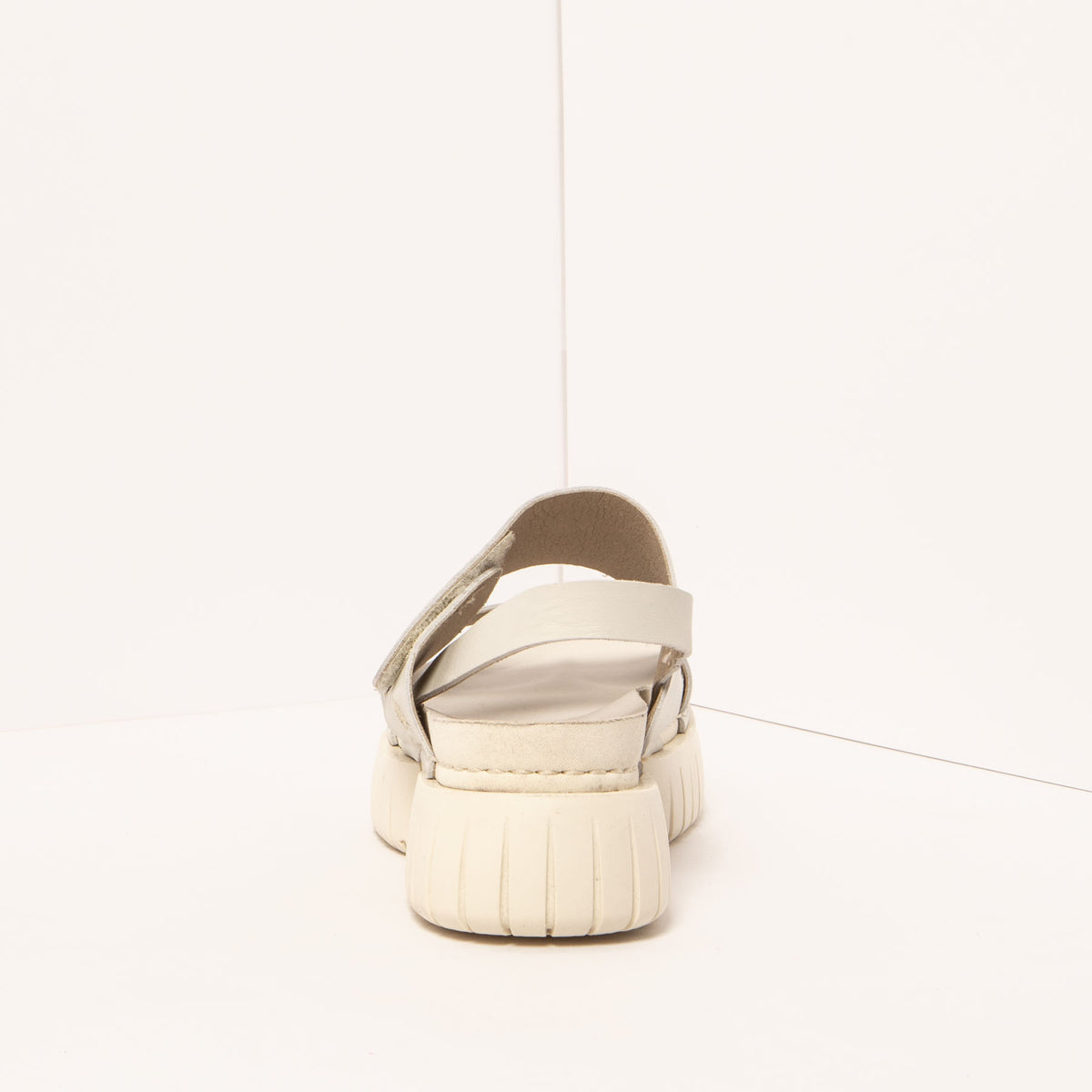 gid://shopify/Product/16172082364748_5