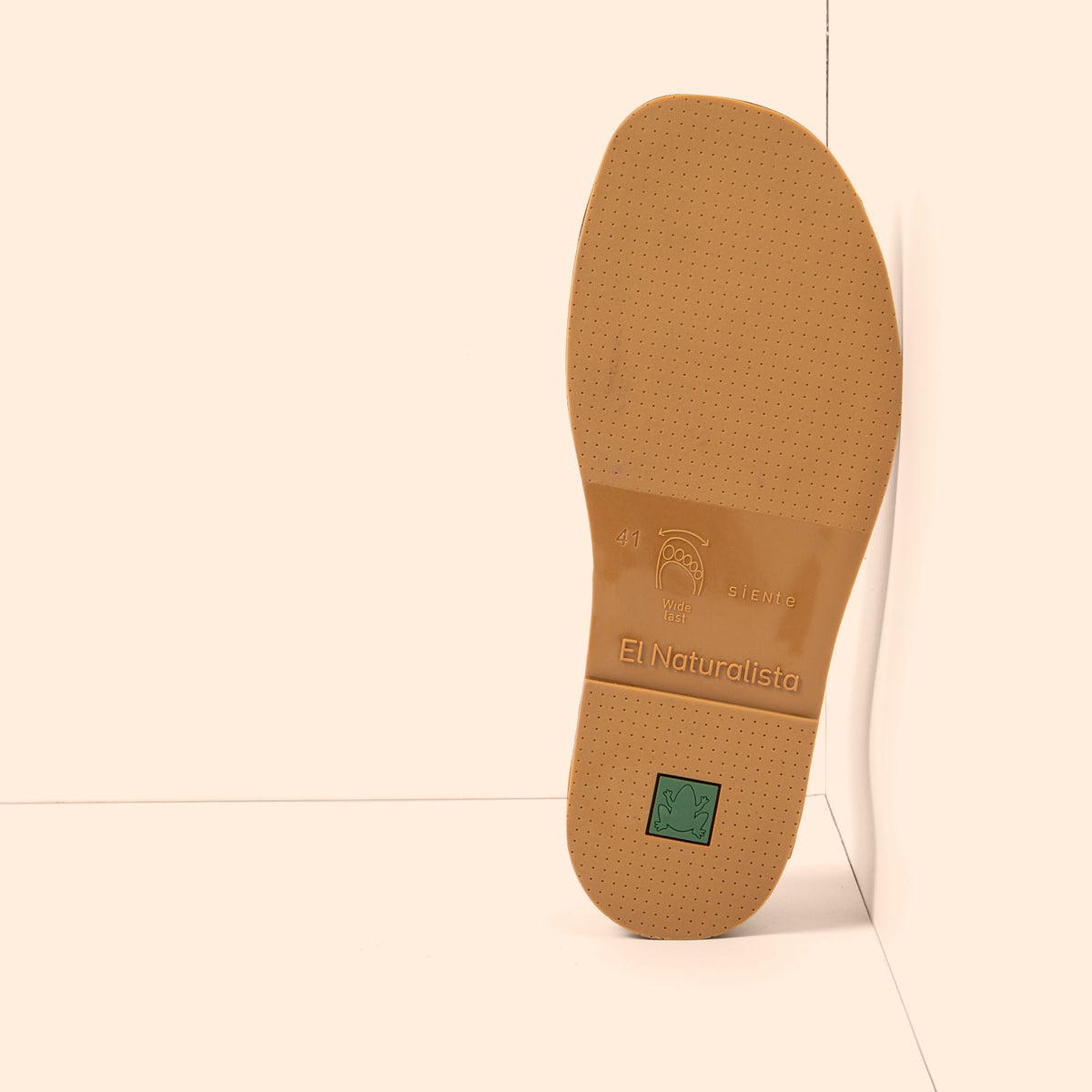 gid://shopify/Product/16124867313996_3