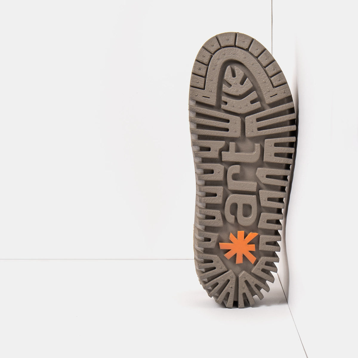 gid://shopify/Product/16172951535948_3