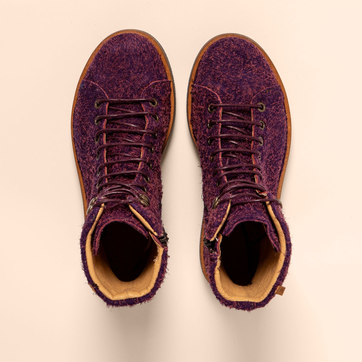 gid://shopify/Product/15700813906252_4