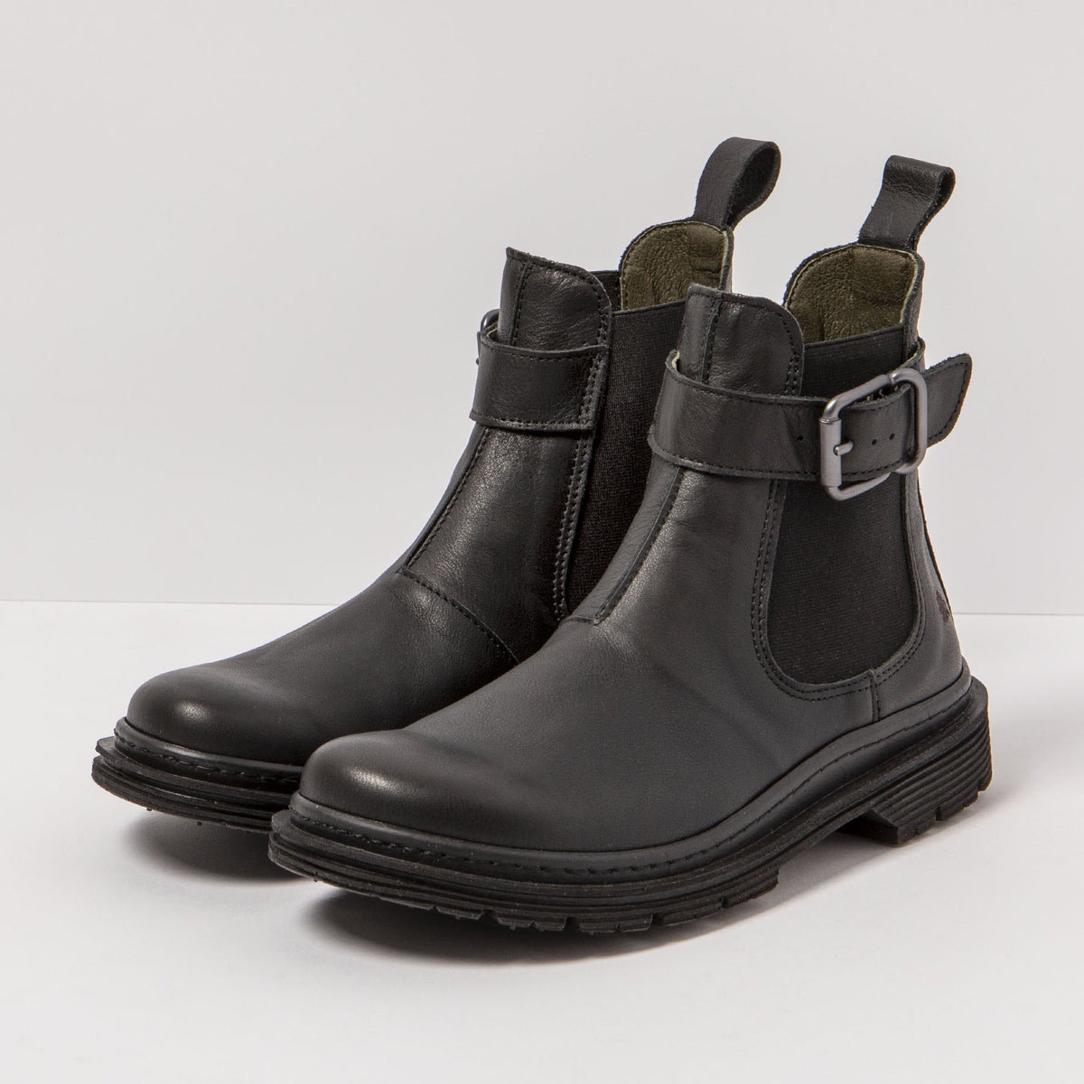 gid://shopify/Product/16171557683532_5